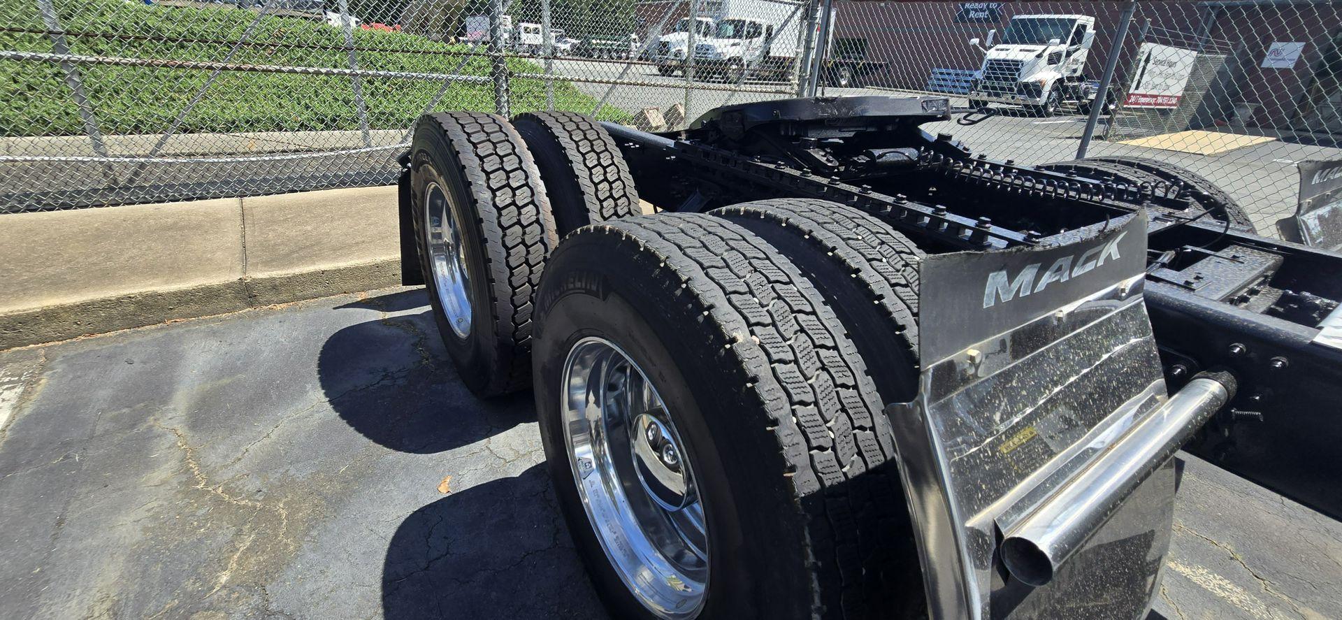 2020 Mack Anthem in Charlotte, NC — photo 33