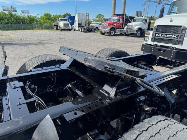 2020 Mack Anthem in La Vergne, TN — photo 9