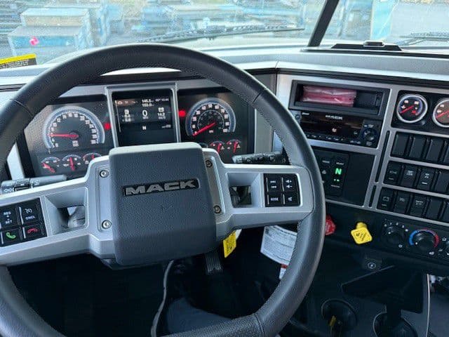 2026 Mack Granite in La Vergne, TN — photo 3