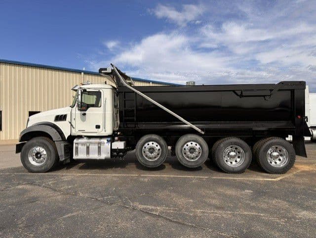 2024 Mack Granite in London, OH — photo 8