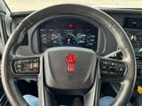 2025 Kenworth T880 in Indianapolis, IN — photo 13