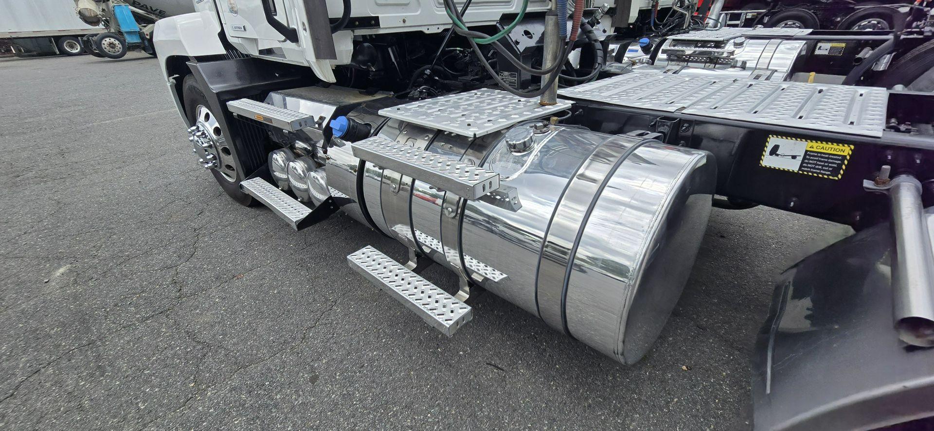 2022 Mack Anthem in Charlotte, NC — photo 10