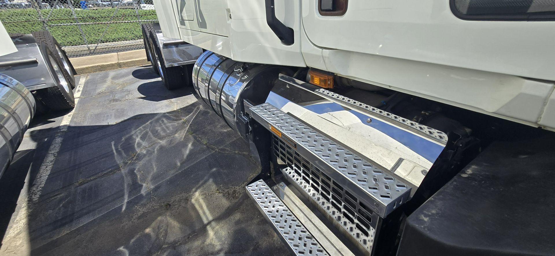 2020 Mack Anthem in Charlotte, NC — photo 30