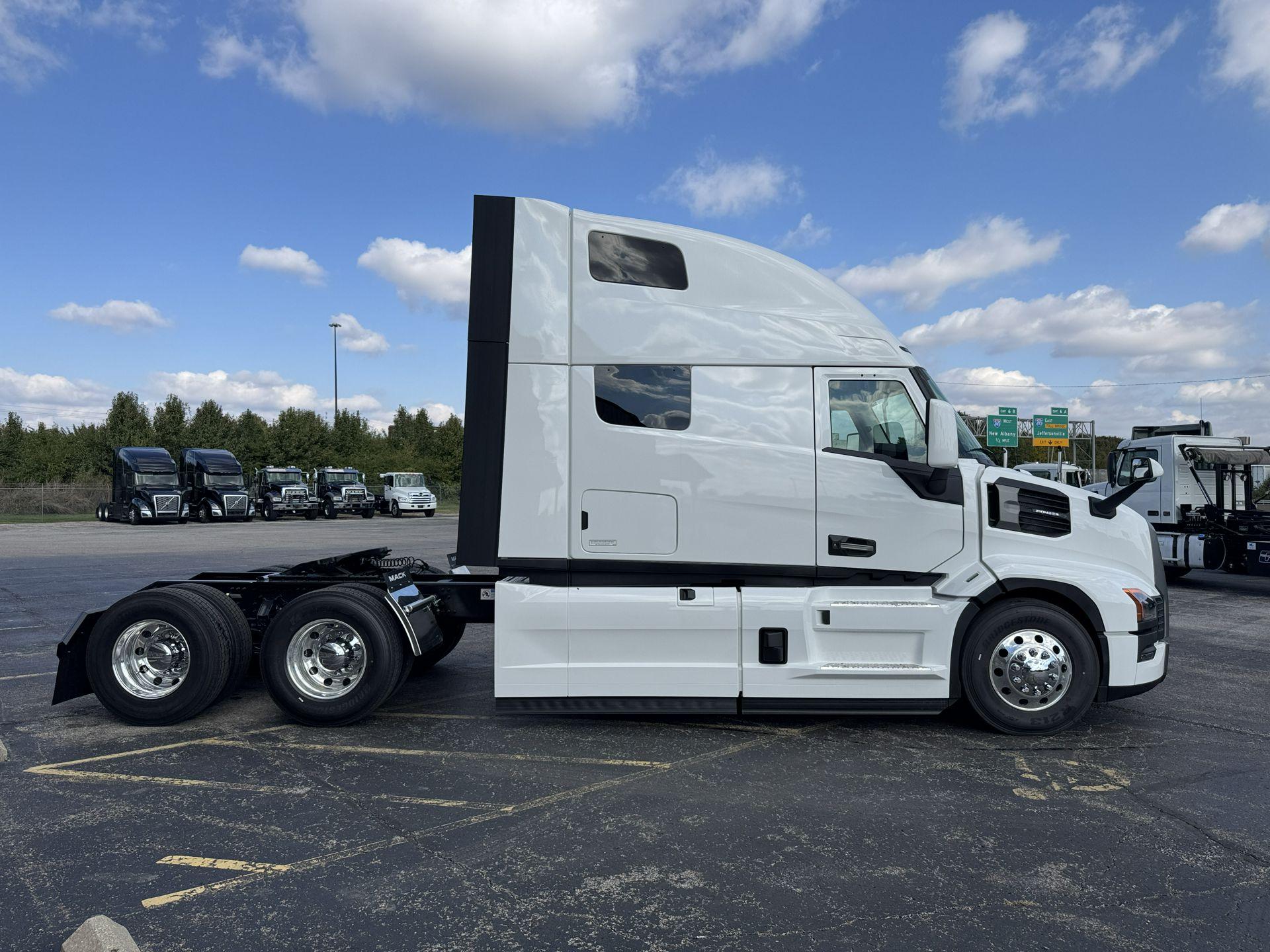 2026 Mack Pioneer in Clarksville, IN — photo 4