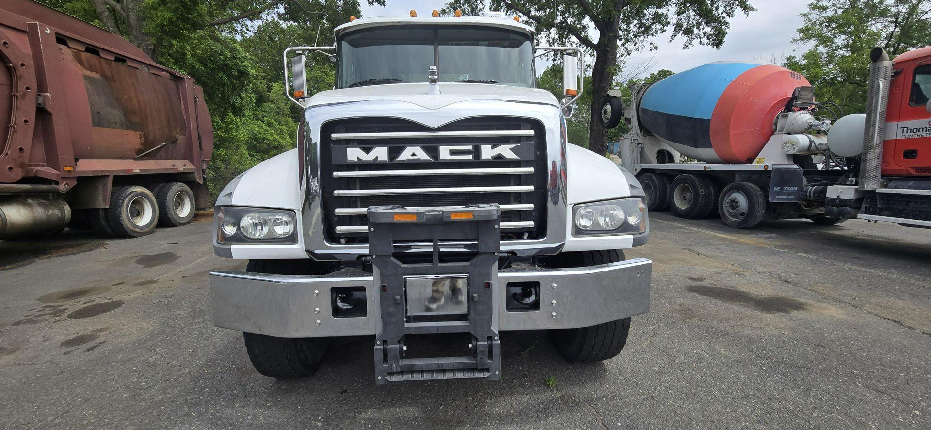 2020 Mack Granite in Charlotte, NC — photo 11