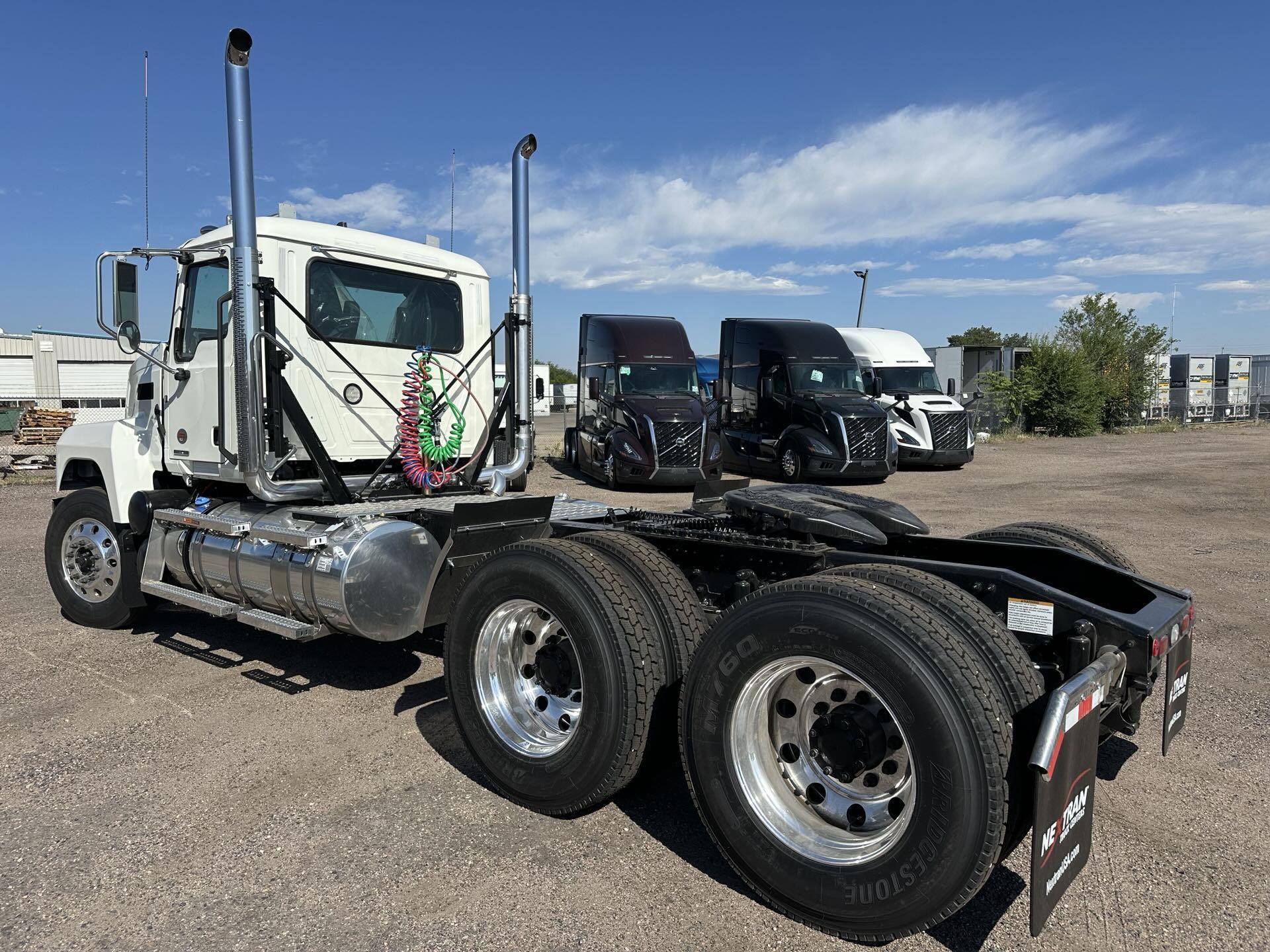2026 Mack Pinnacle in Fruita, CO — photo 4