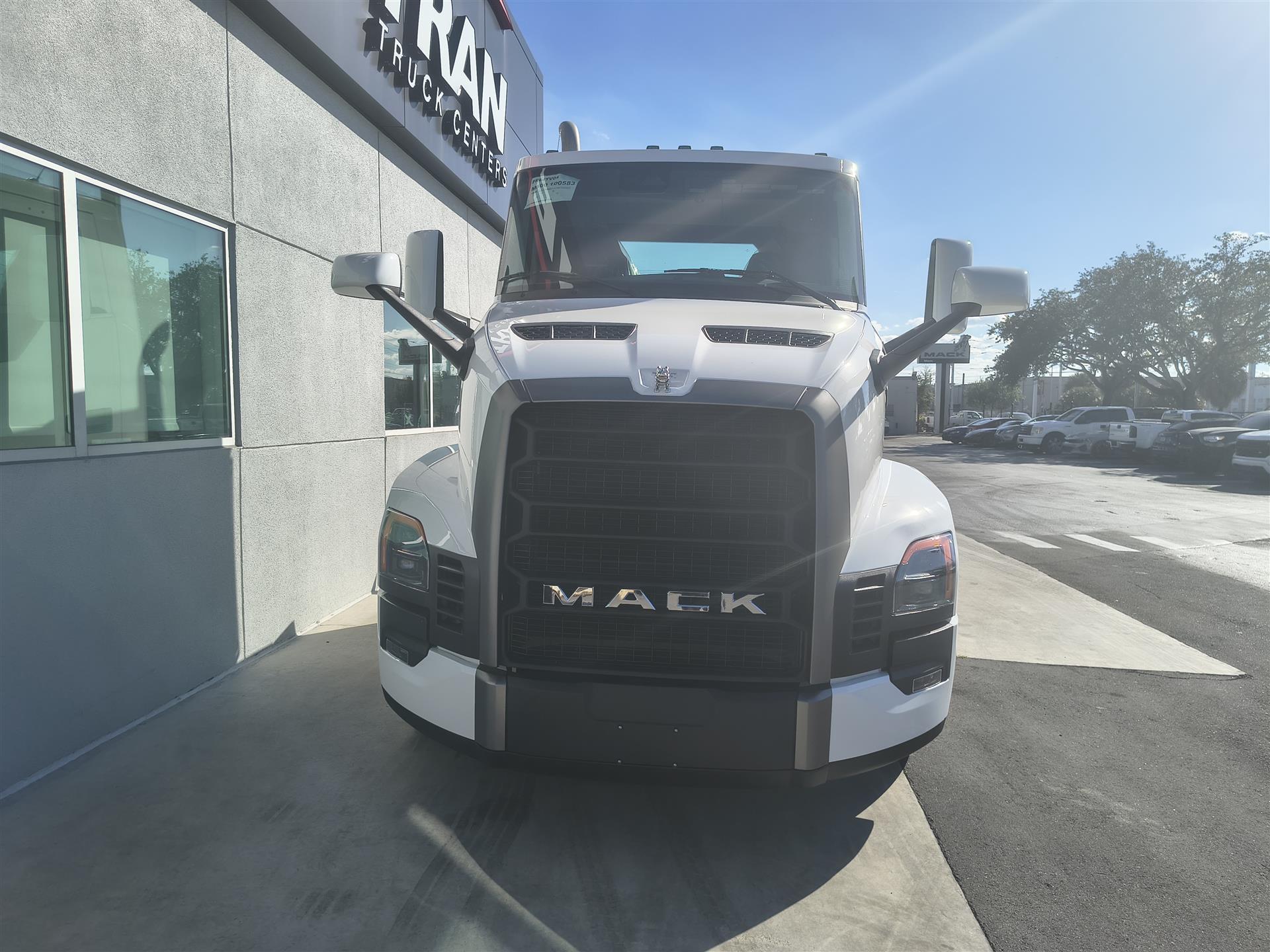 2026 Mack Pinnacle in Miami, FL — photo 2