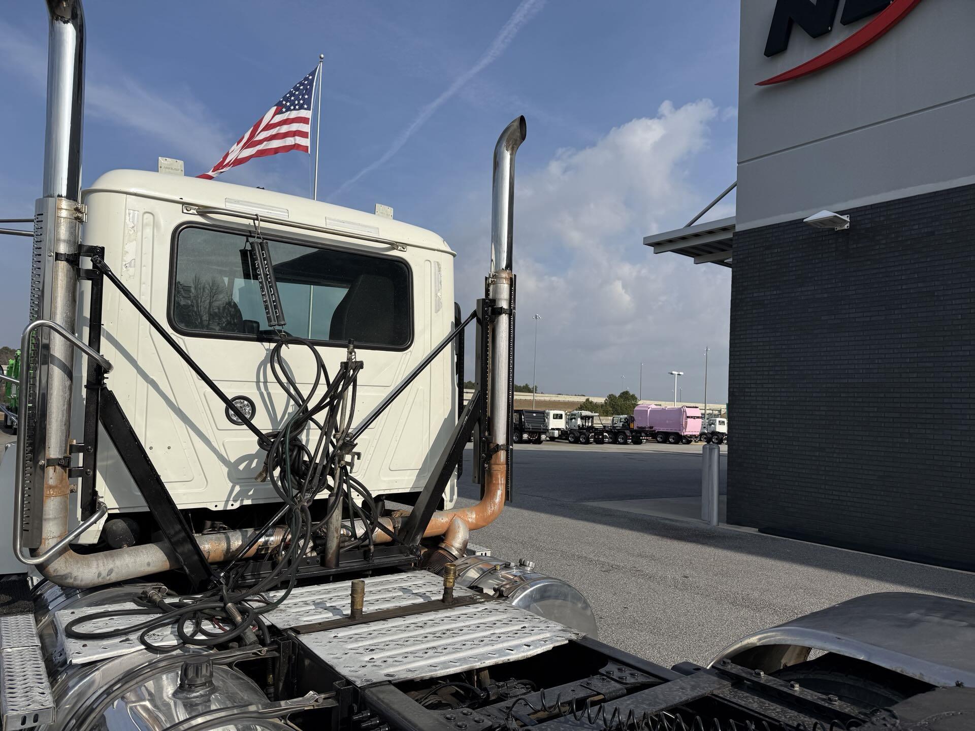 2021 Mack Pinnacle in Duluth, GA — photo 3