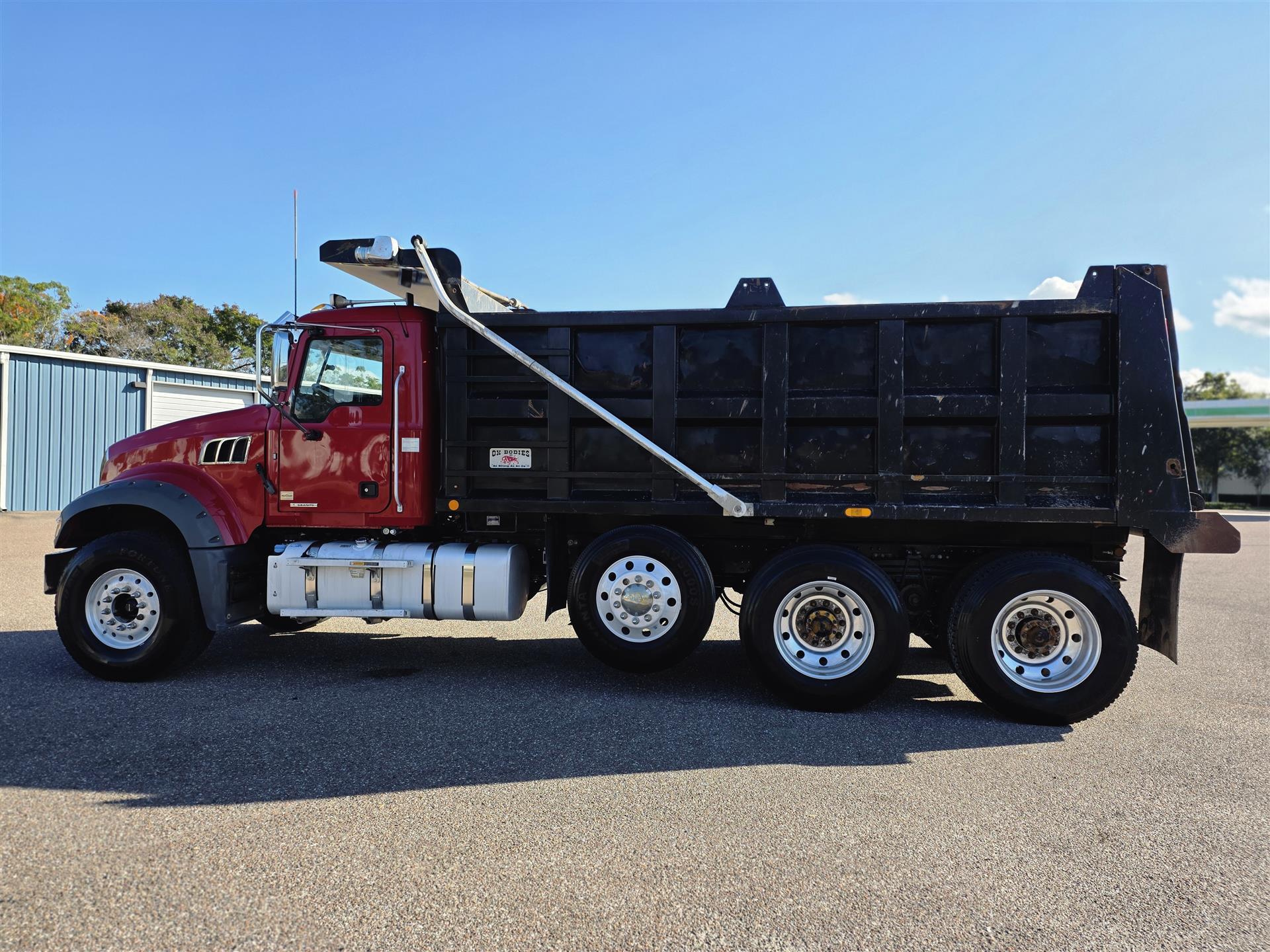 2019 Mack Granite in Orlando, FL — photo 8