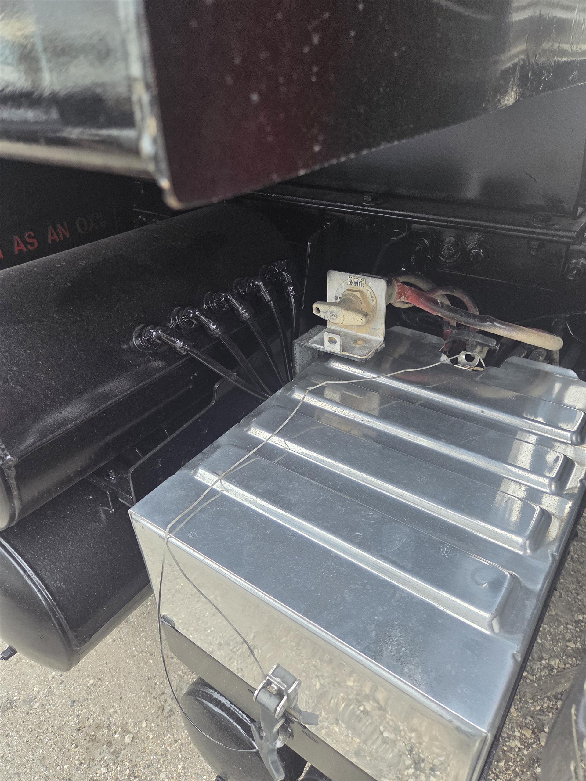 2019 Mack Granite in Fort Myers, FL — photo 6