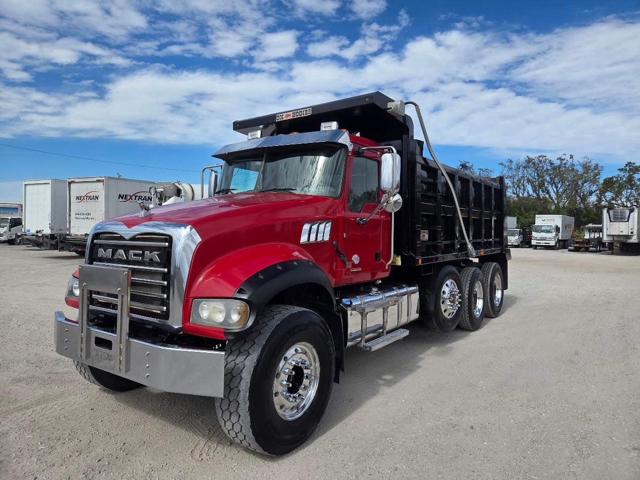 2019 Mack Granite