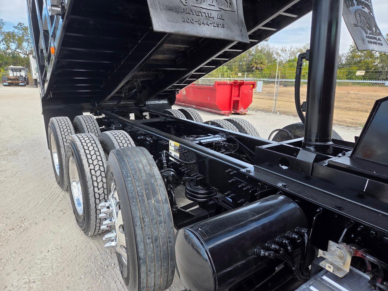 2019 Mack Granite in Tampa, FL — photo 13