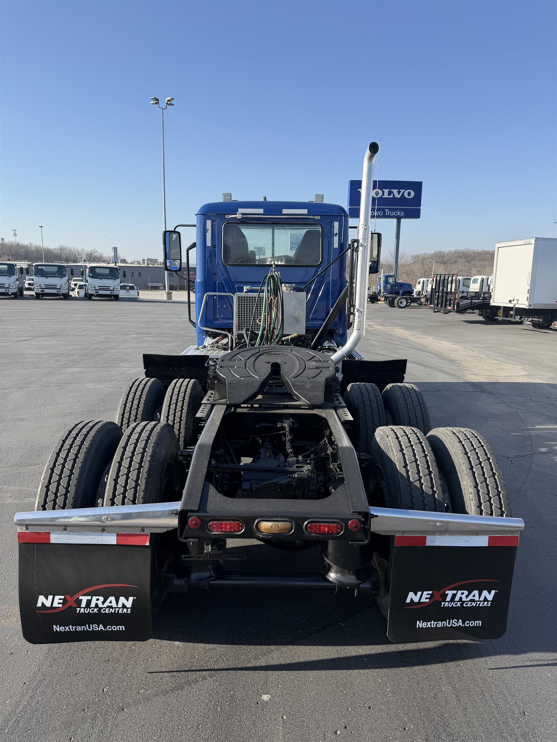 2022 Mack Pinnacle in Kansas City, MO — photo 6