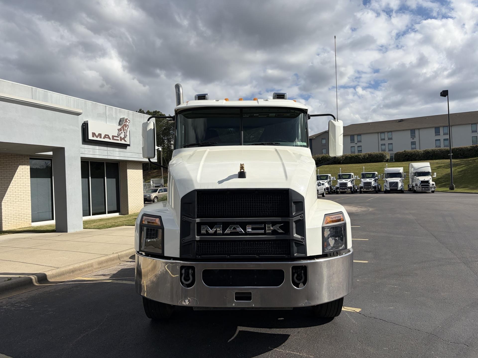 2021 Mack Anthem in Fultondale, AL — photo 2