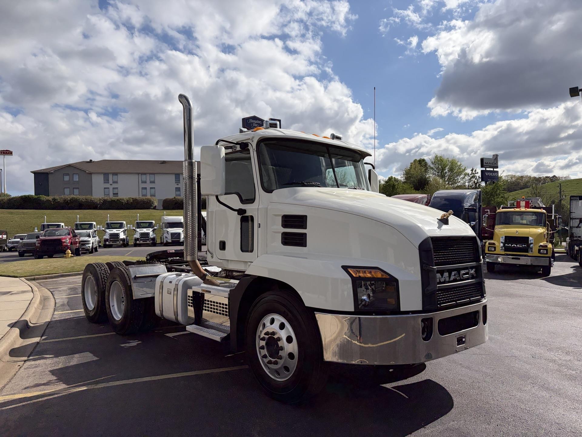 2021 Mack Anthem in Fultondale, AL — photo 3