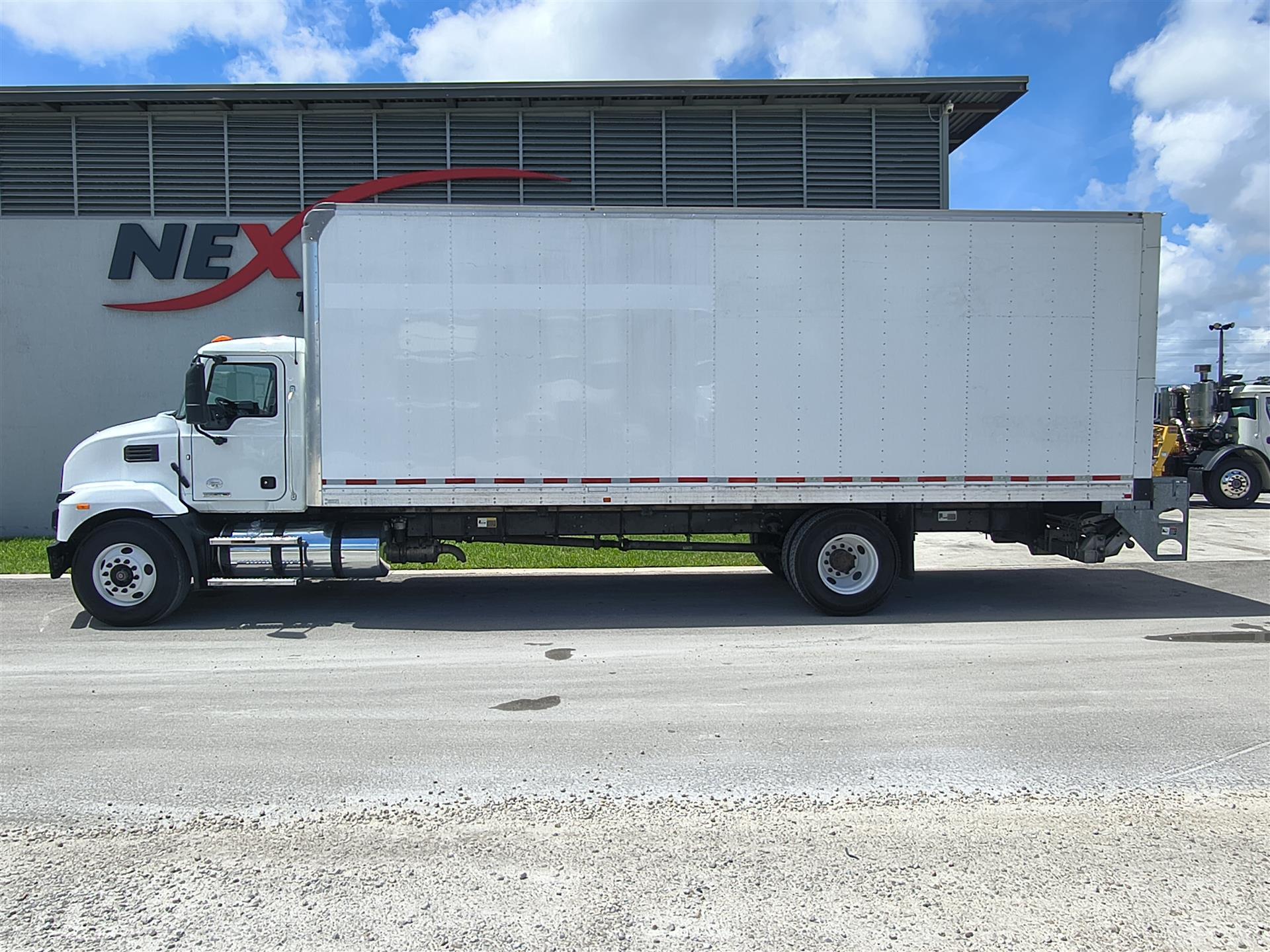 2022 Mack in Fort Lauderdale, FL — photo 8