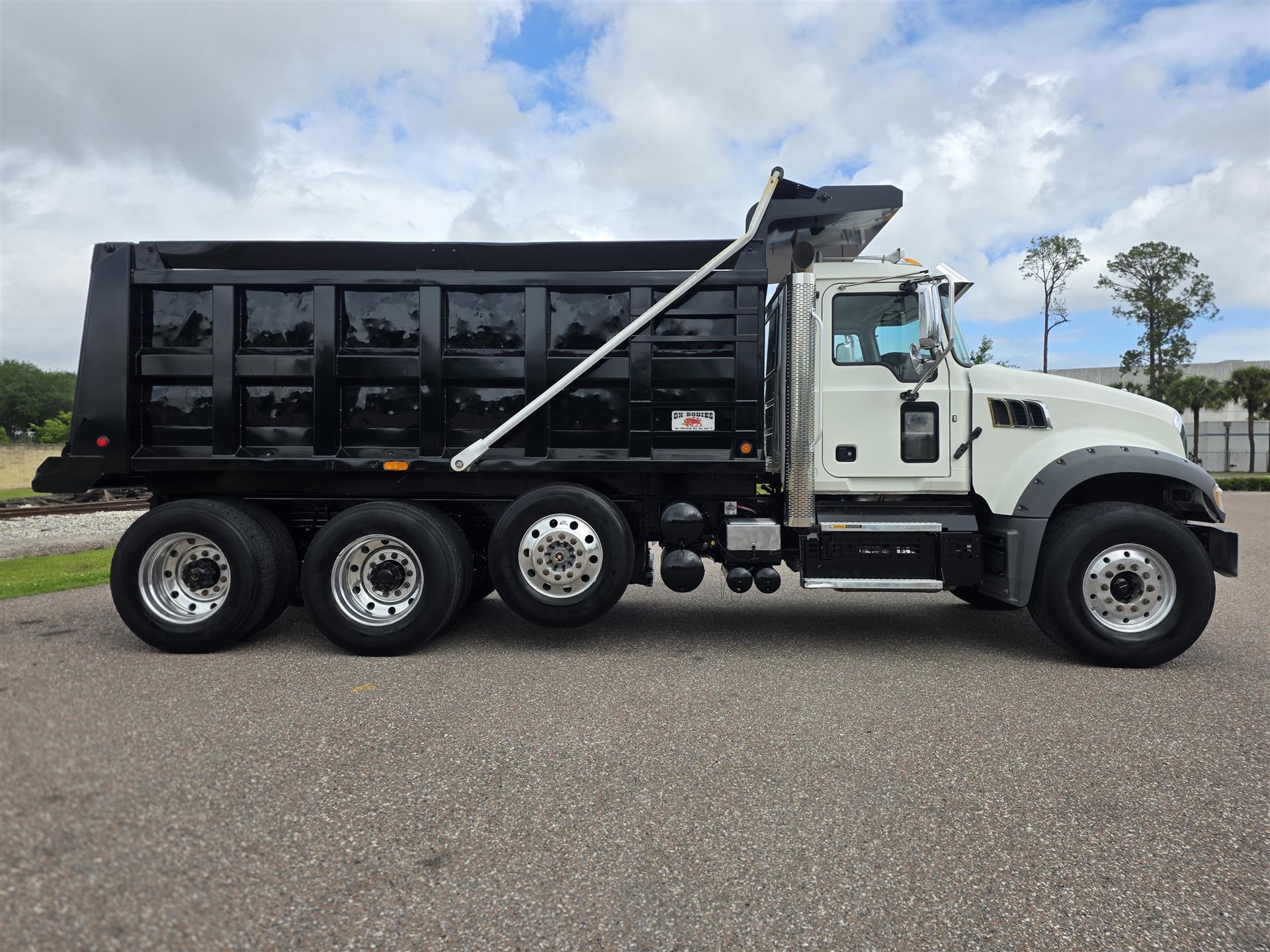 2020 Mack Granite in Winter Haven, FL — photo 5