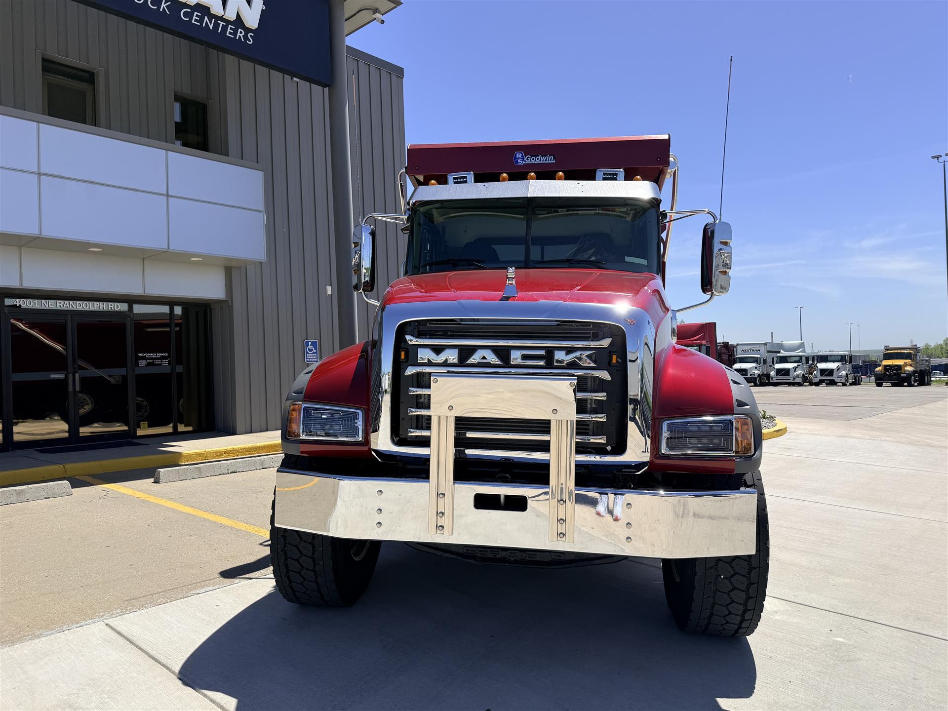 2026 Mack in Kansas City, MO — photo 2