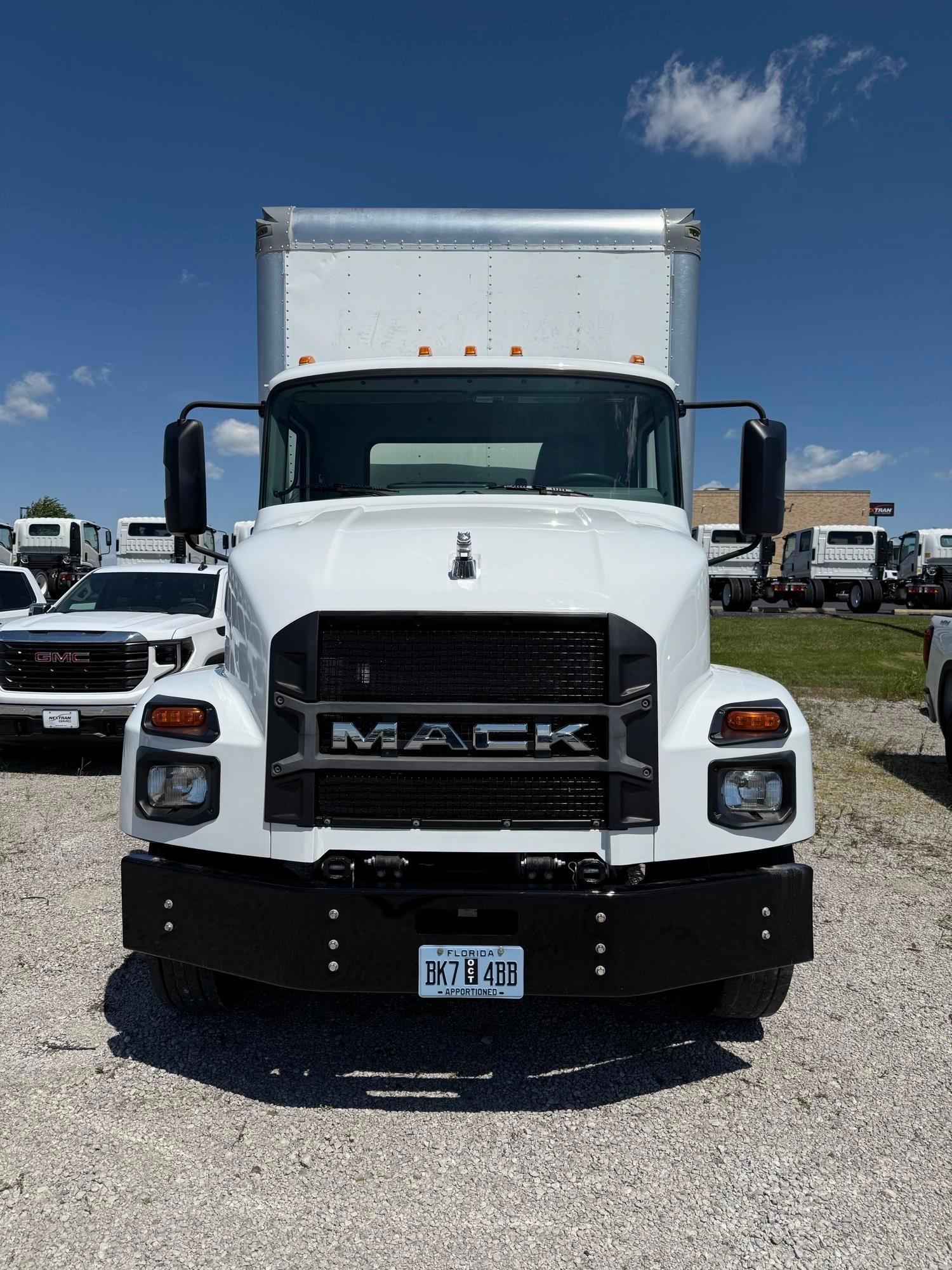2023 Mack MD in Kansas City, MO — photo 2