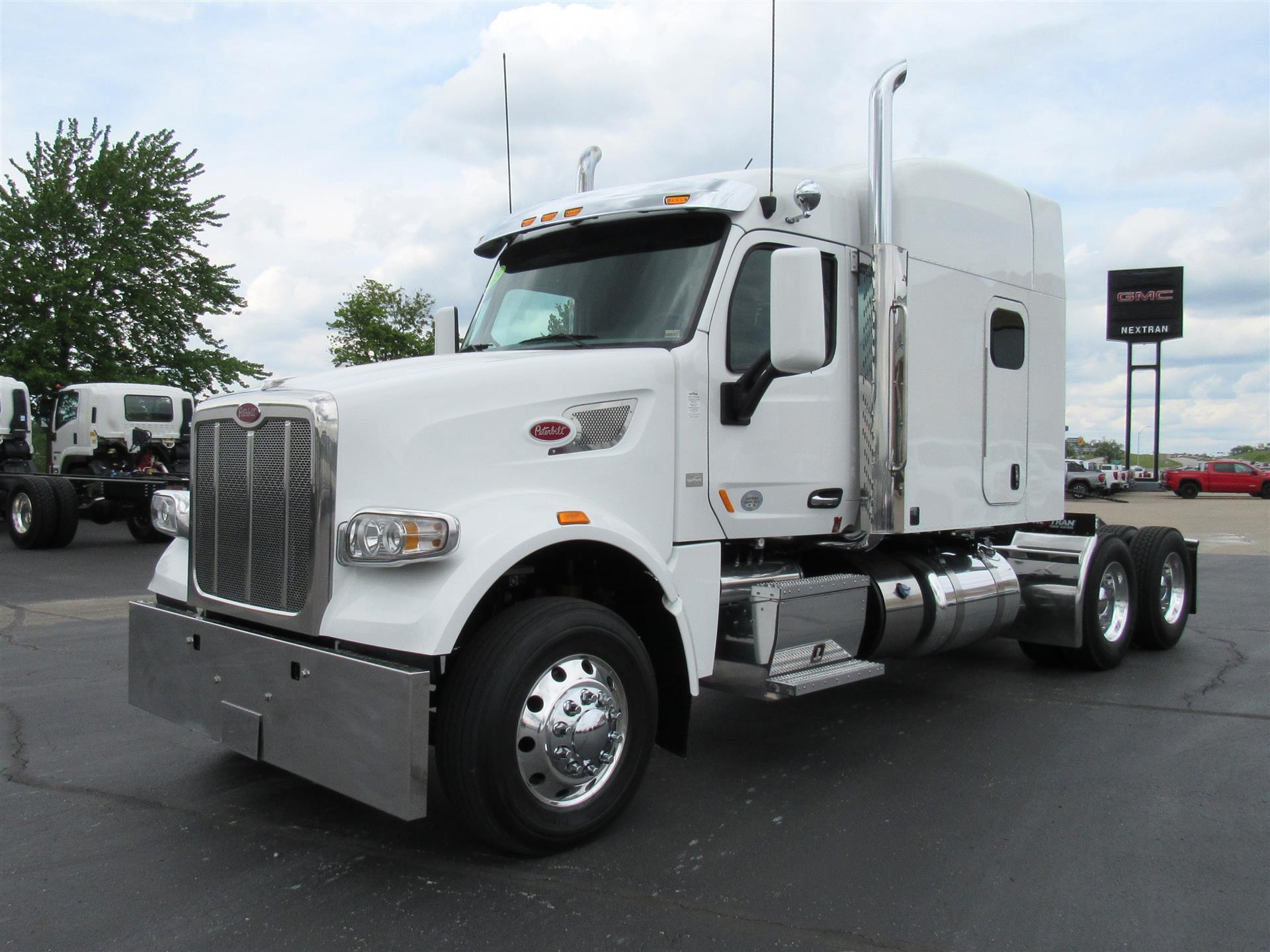 2020 Peterbilt 567
