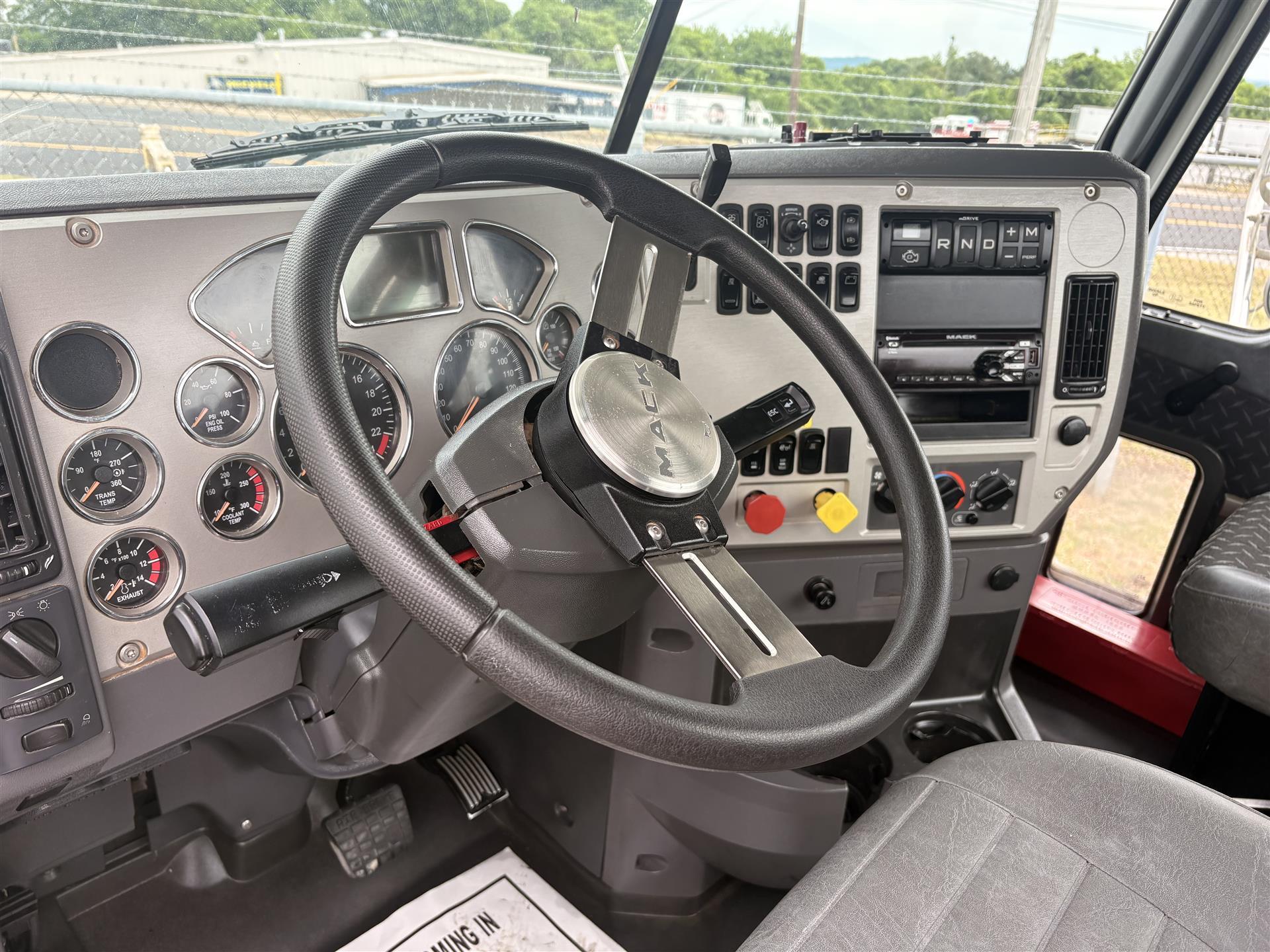 2018 Mack Pinnacle in Macon, GA — photo 9