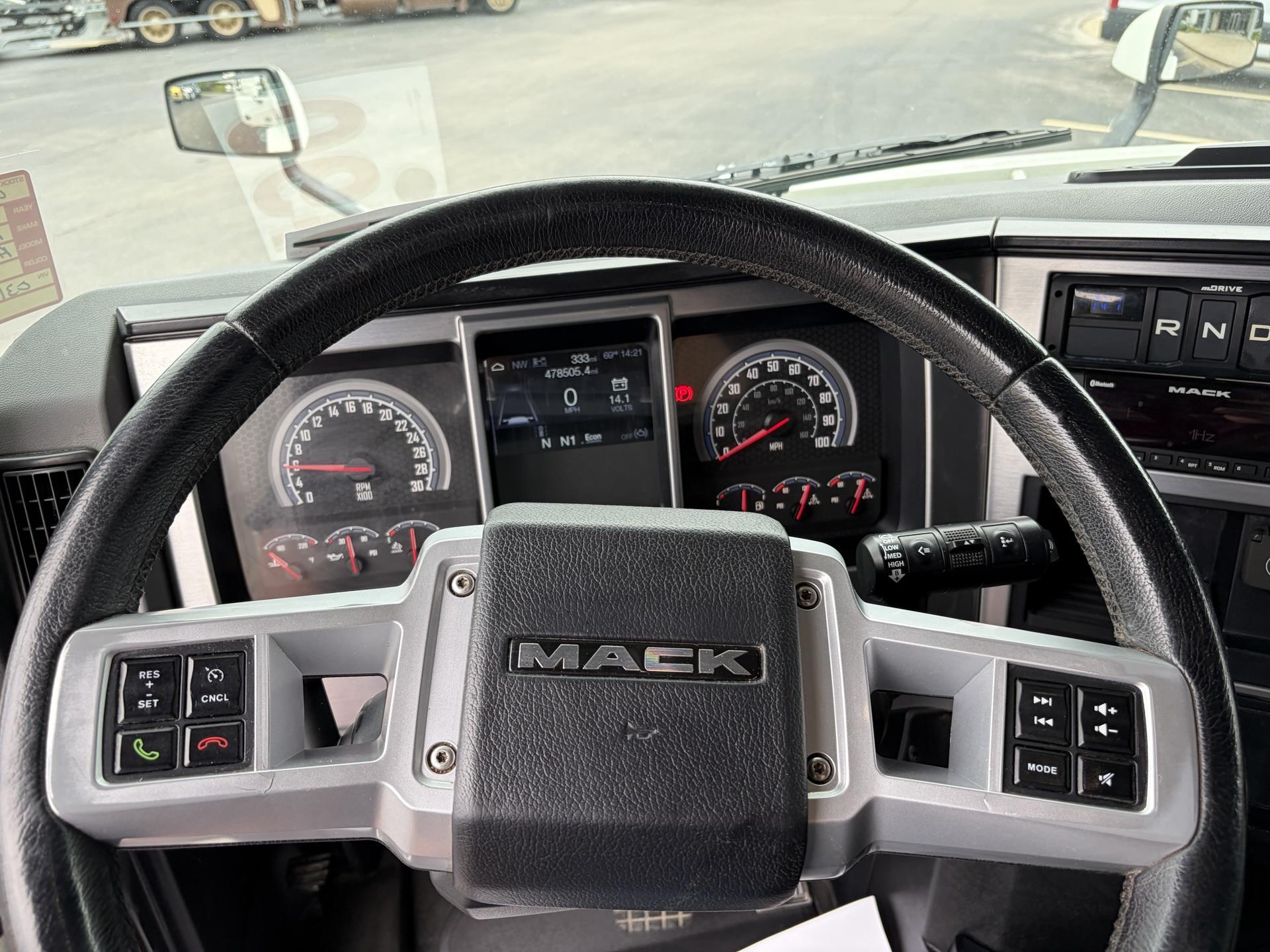 2023 Mack in Fultondale, AL — photo 14