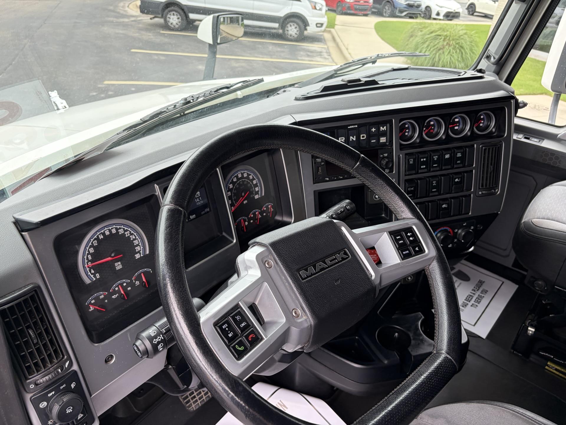 2023 Mack in Fultondale, AL — photo 12