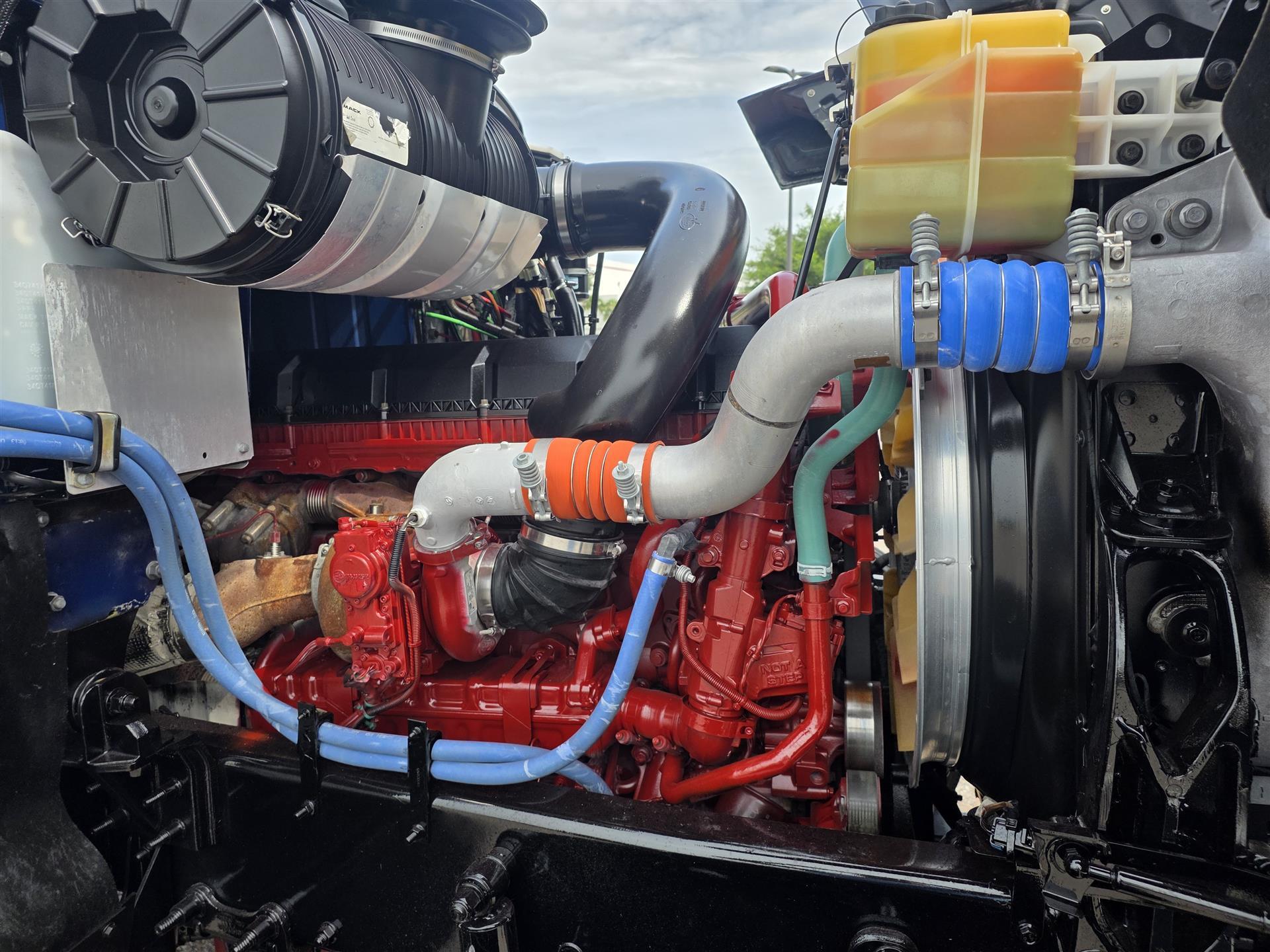 2024 Mack Pinnacle in Orlando, FL — photo 13