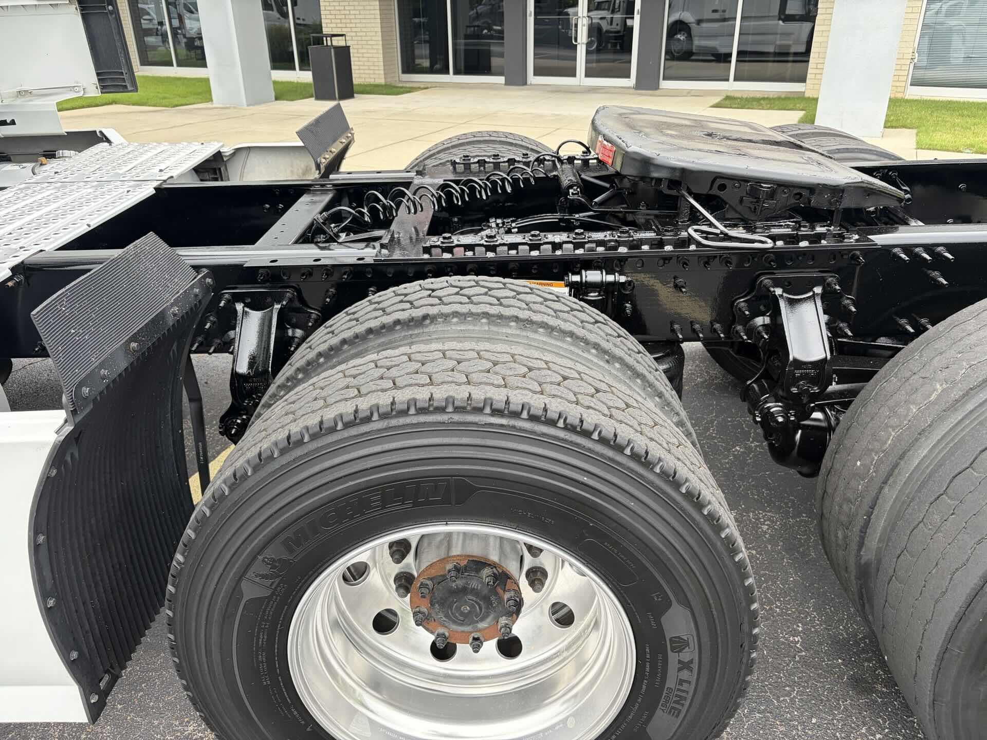 2023 Volvo in Fultondale, AL — photo 9