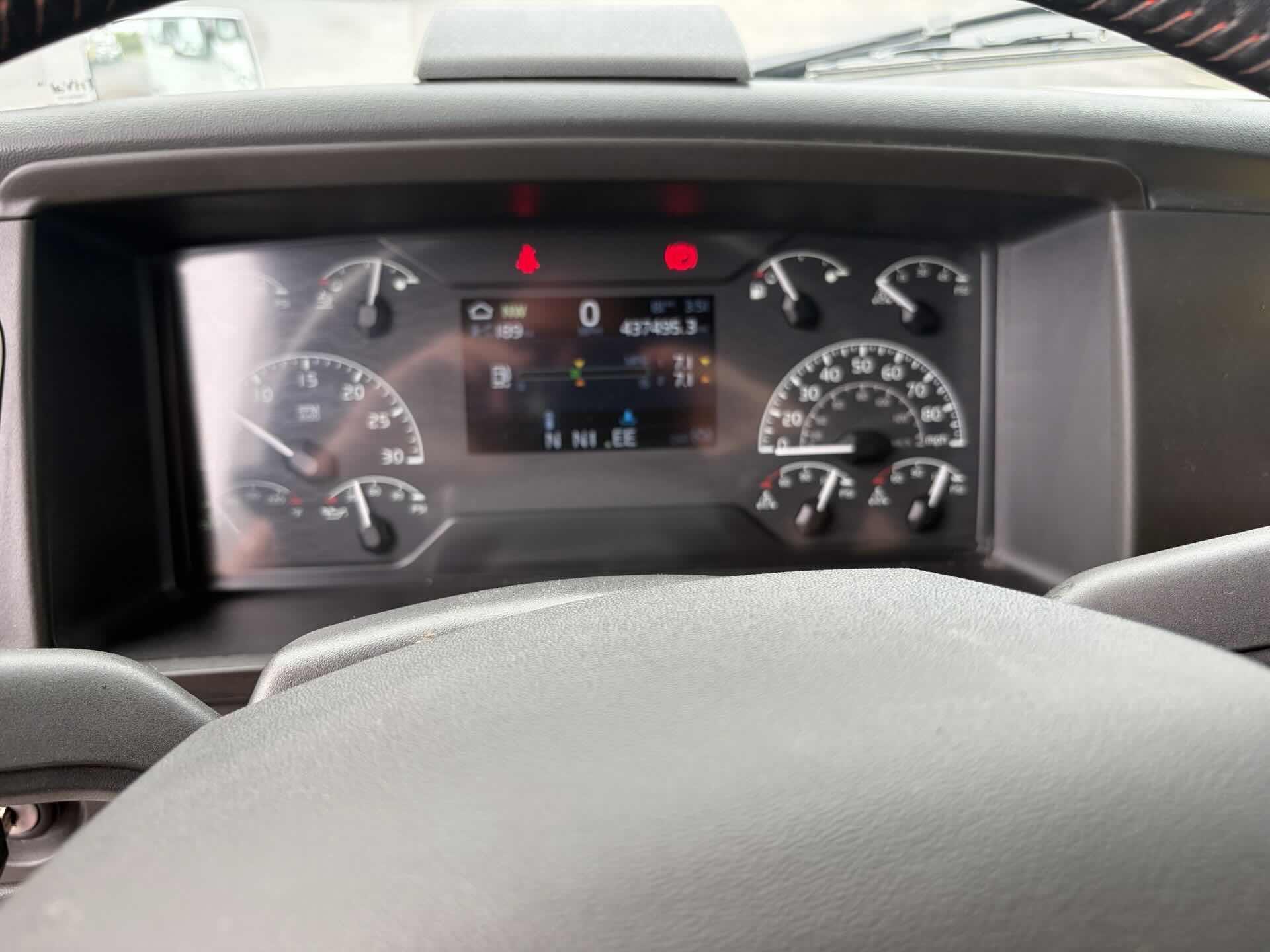 2023 Volvo in Fultondale, AL — photo 14