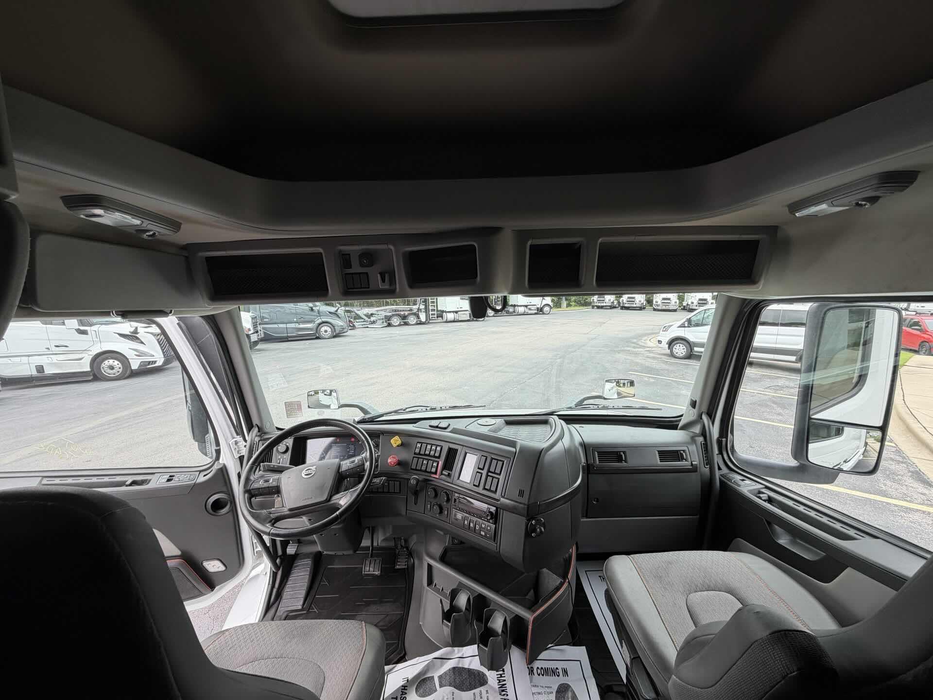 2023 Volvo in Fultondale, AL — photo 21