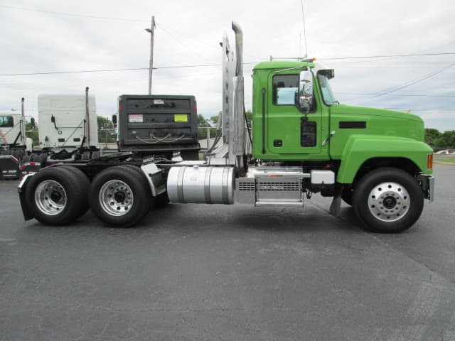 2022 Mack Pinnacle in Duluth, GA — photo 4