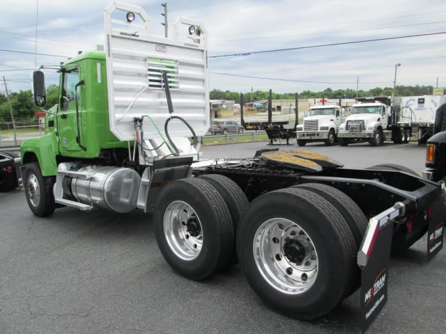 2022 Mack Pinnacle in Macon, GA — photo 7