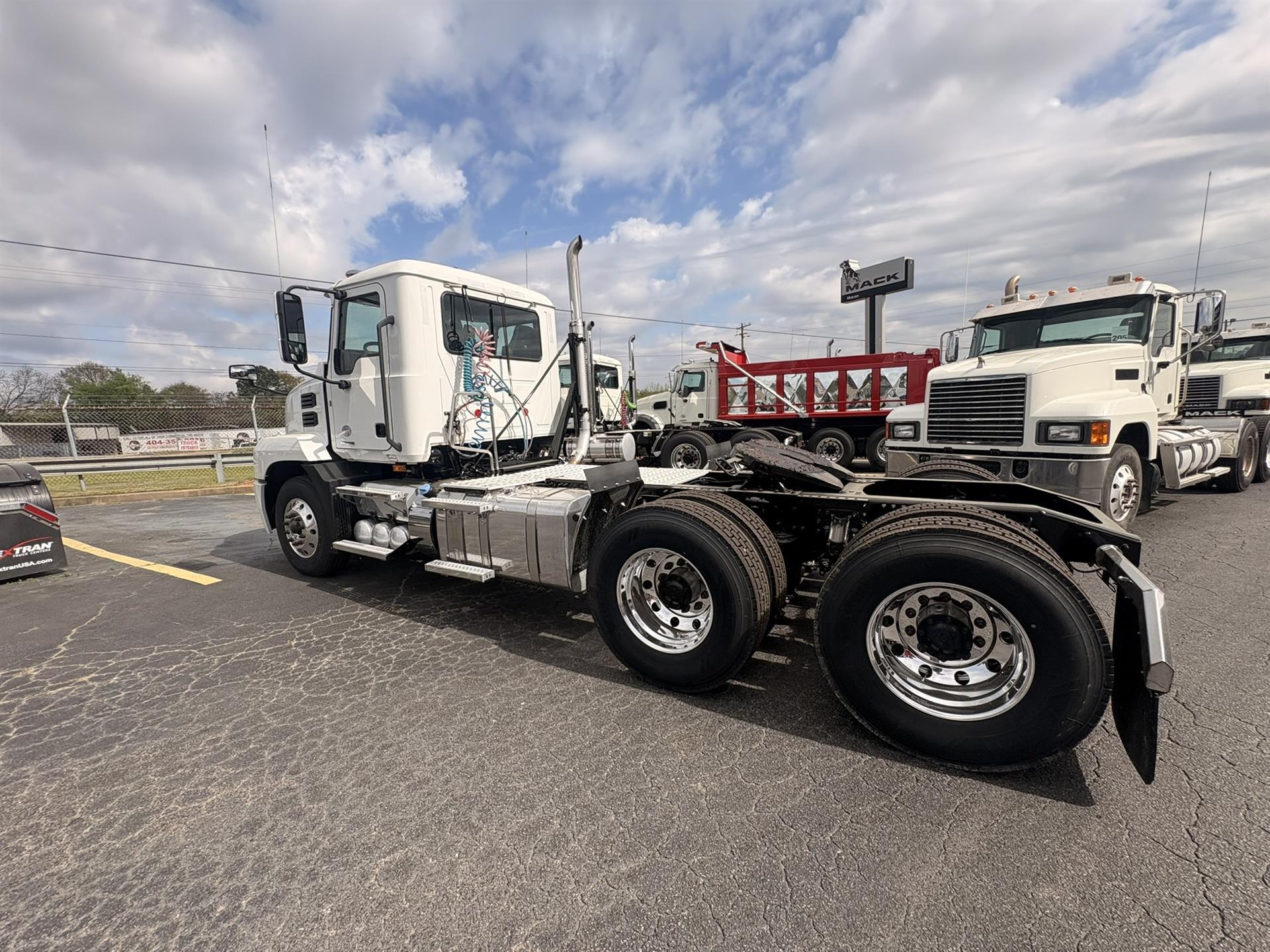 2022 Mack Anthem in Macon, GA — photo 6