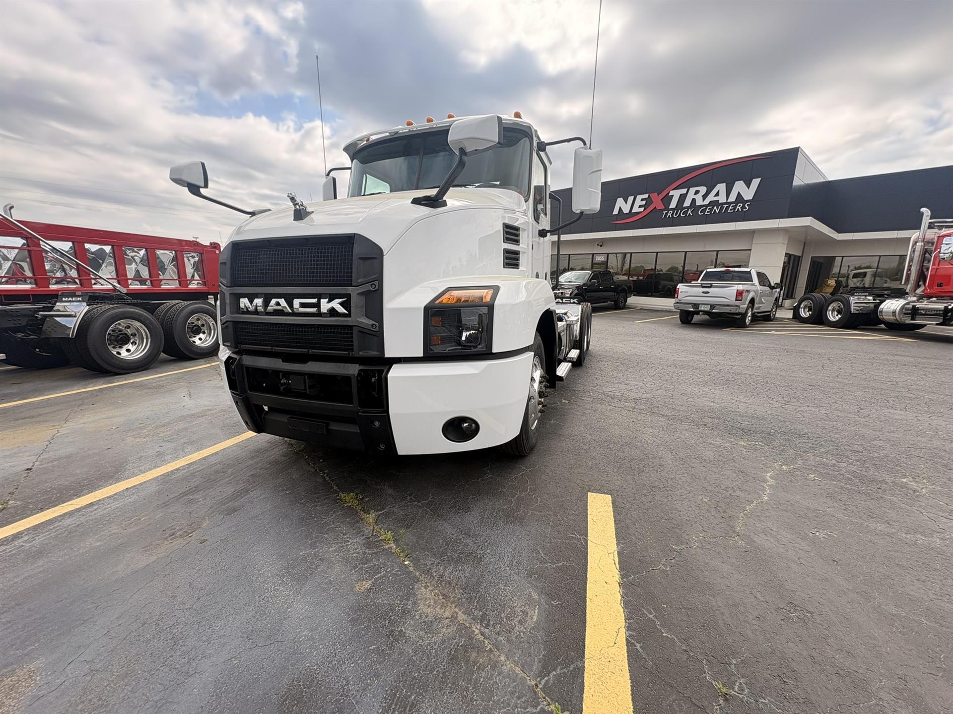 2022 Mack Anthem in Macon, GA — photo 2
