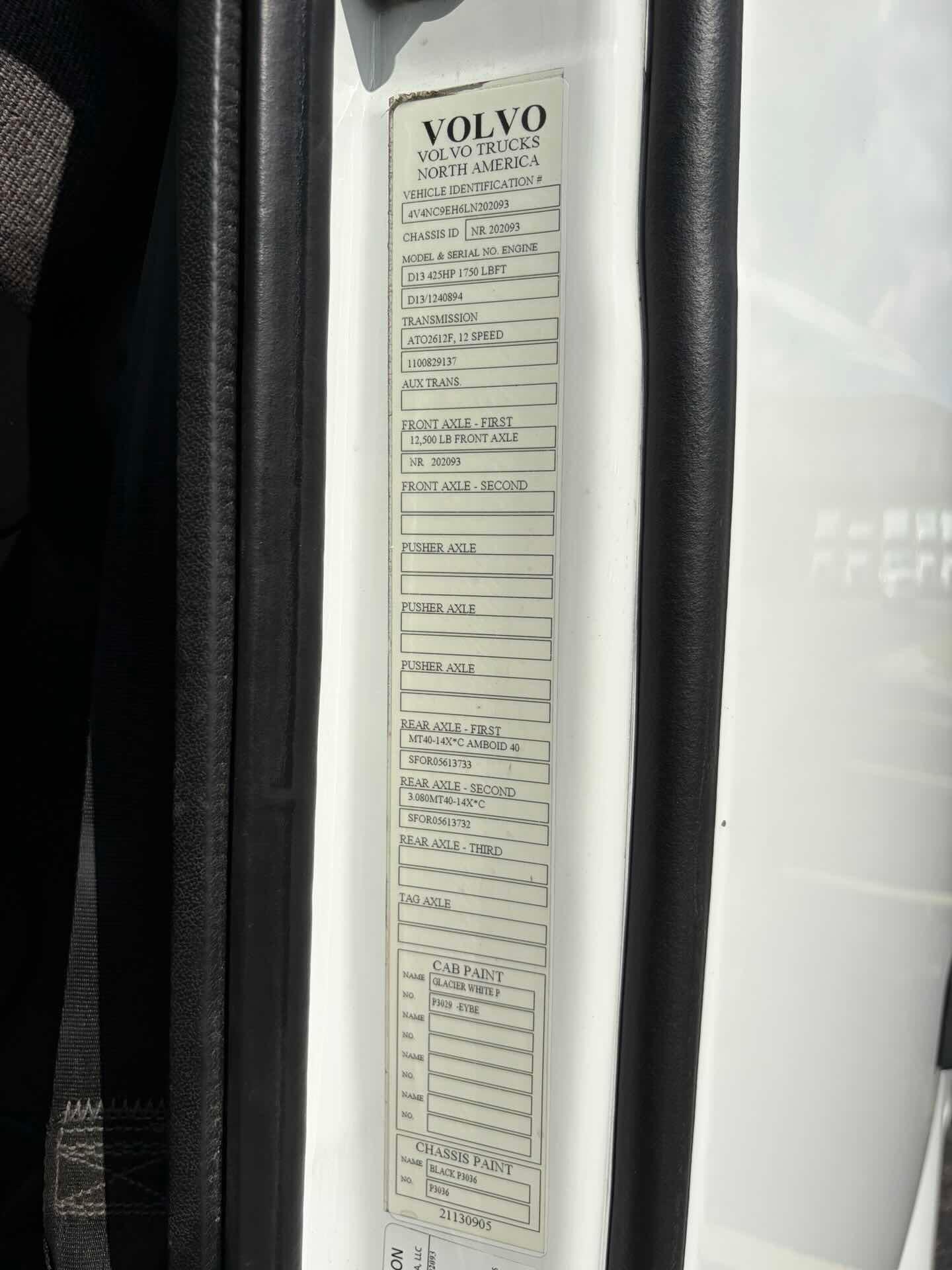 2020 Volvo VNL 760 in Fultondale, AL — photo 16