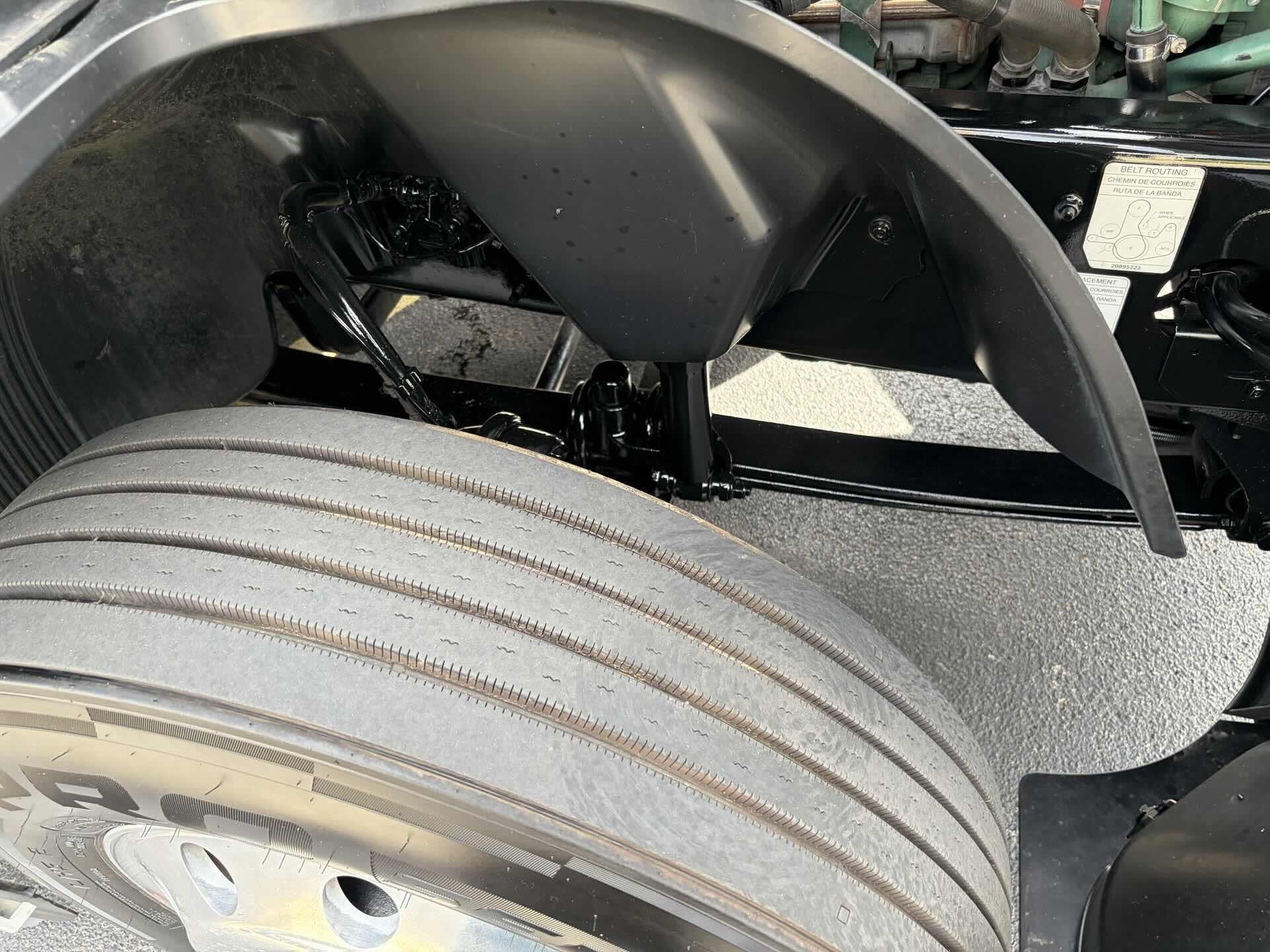 2020 Volvo VNL 760 in Fultondale, AL — photo 15