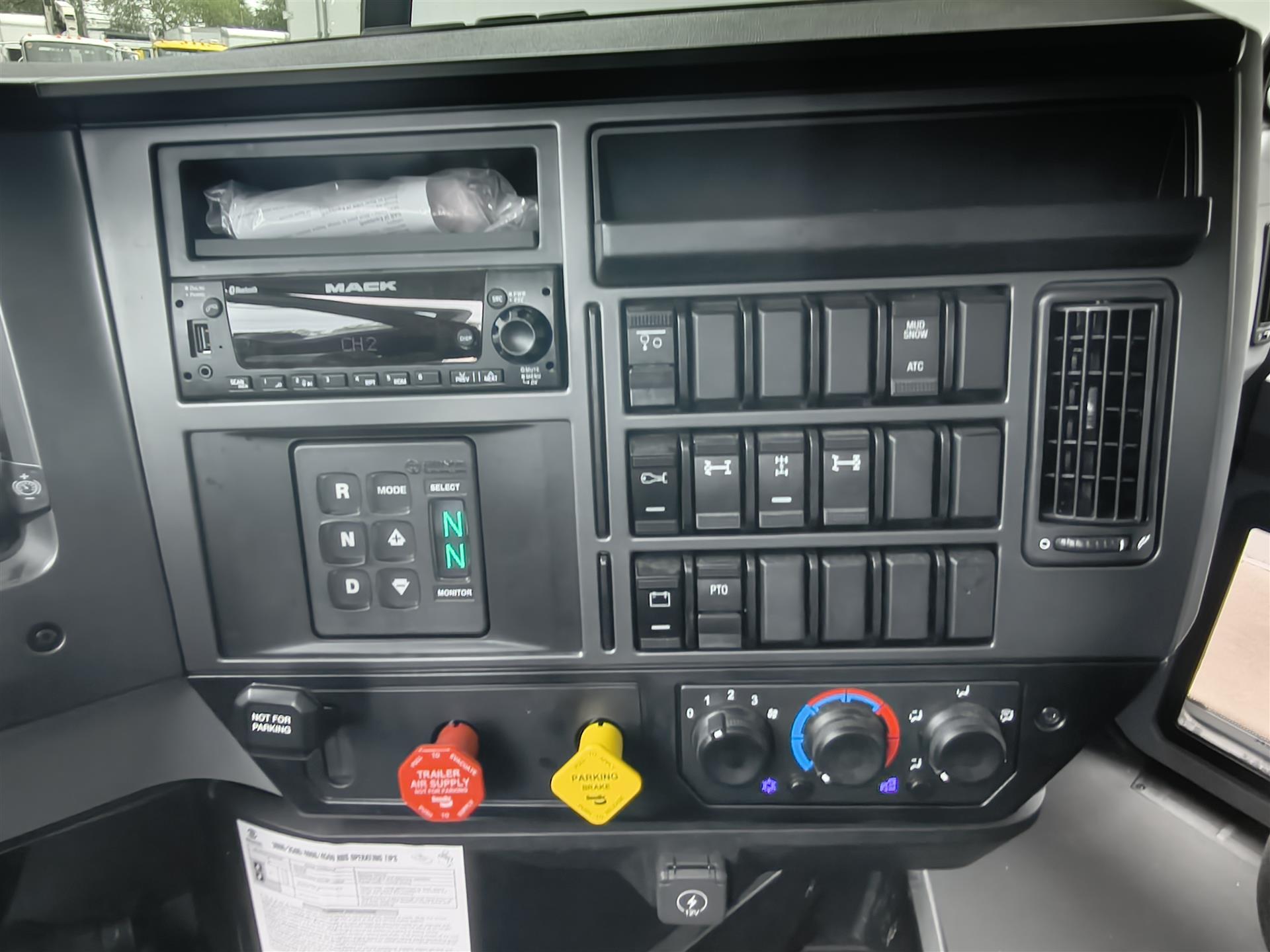2026 Mack Granite in Miami, FL — photo 10