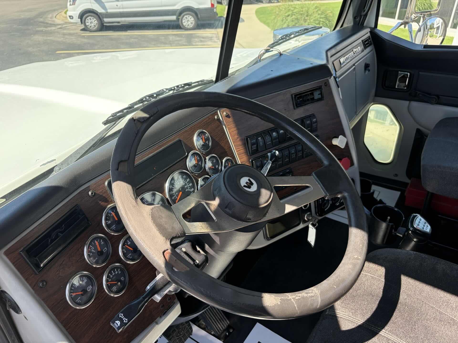 2014 Western Star 4900 in Fultondale, AL — photo 14