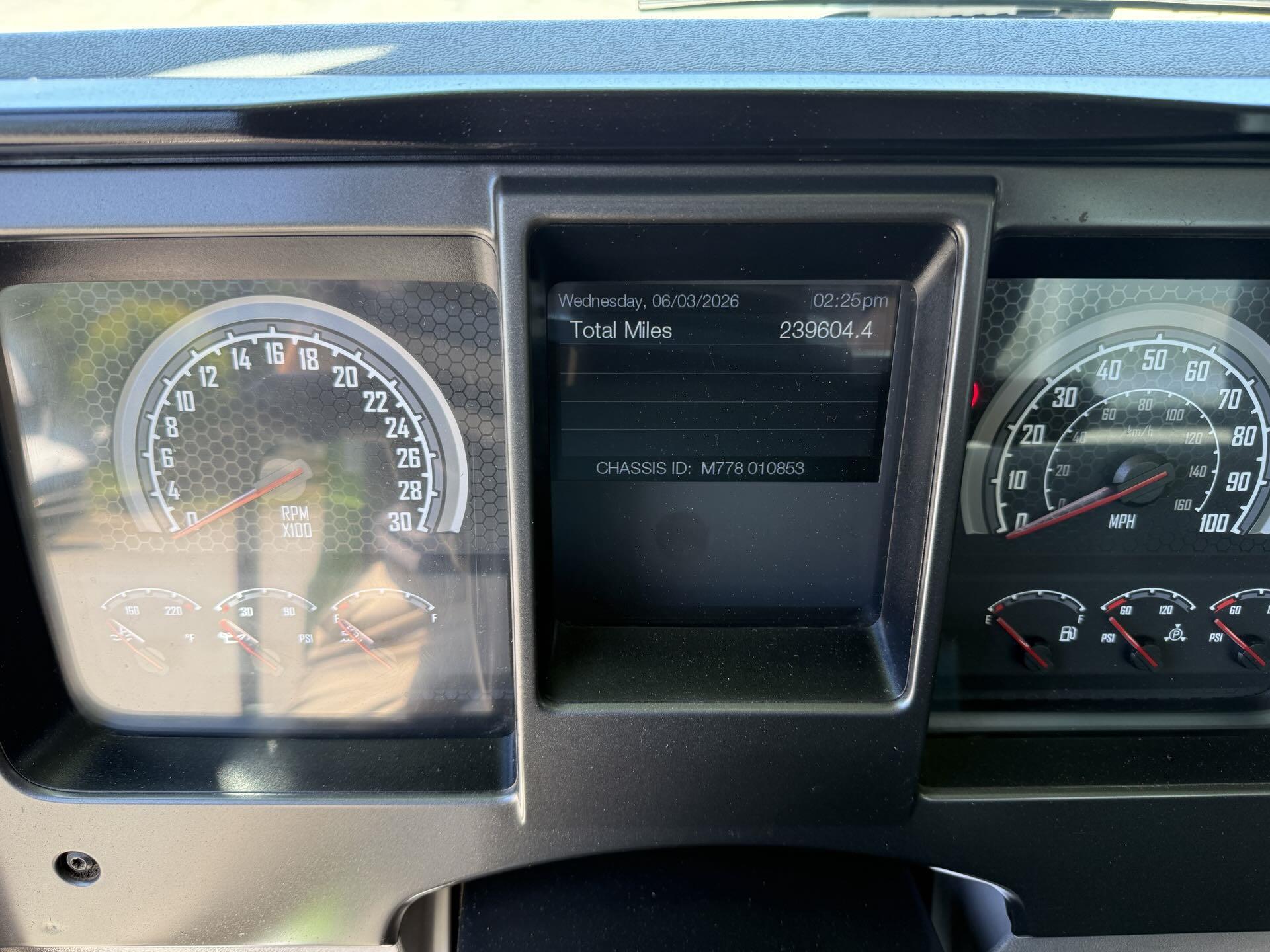 2022 Mack Pinnacle in Duluth, GA — photo 14