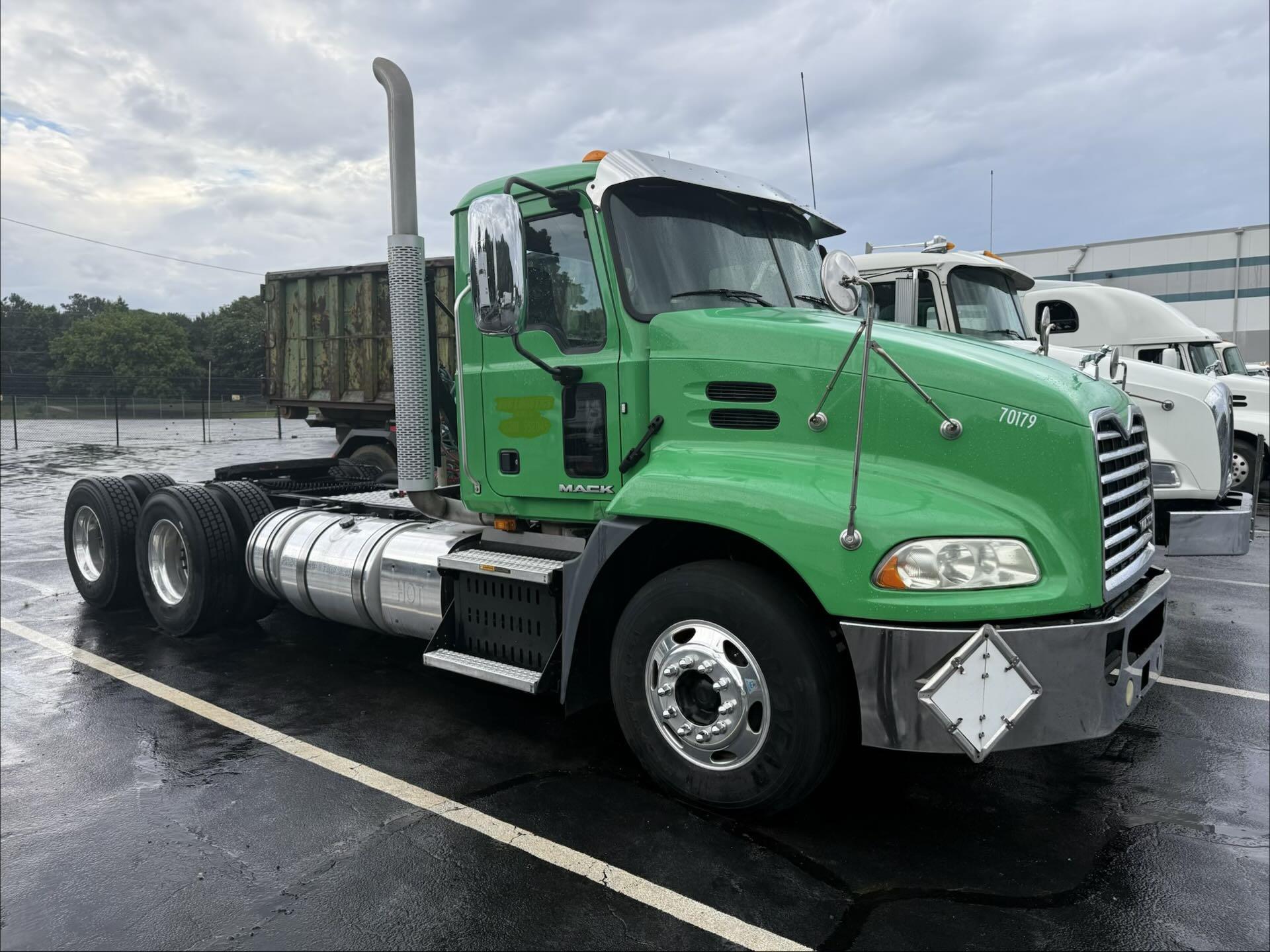 2016 Mack Pinnacle