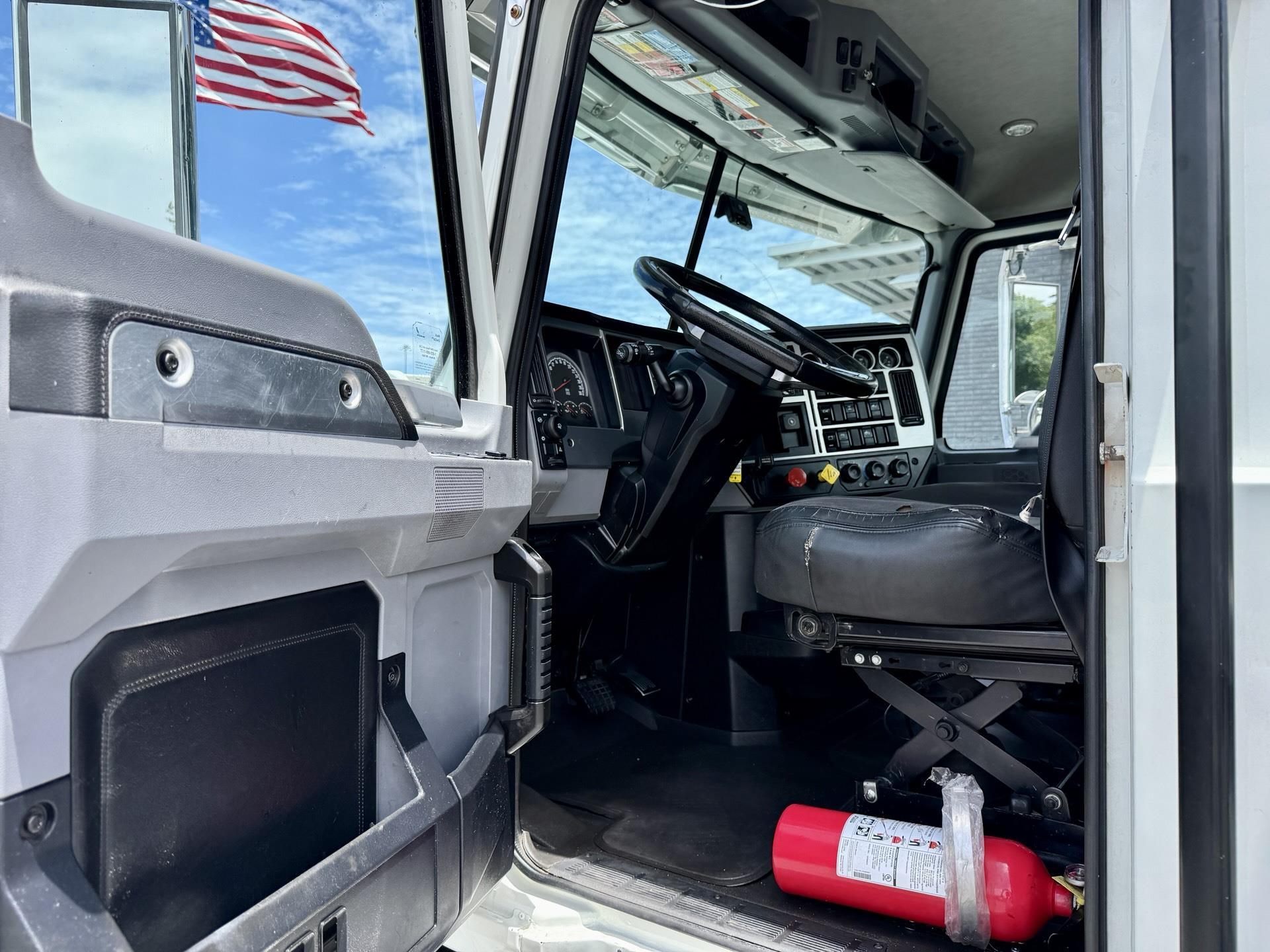 2020 Mack Pinnacle in Duluth, GA — photo 10
