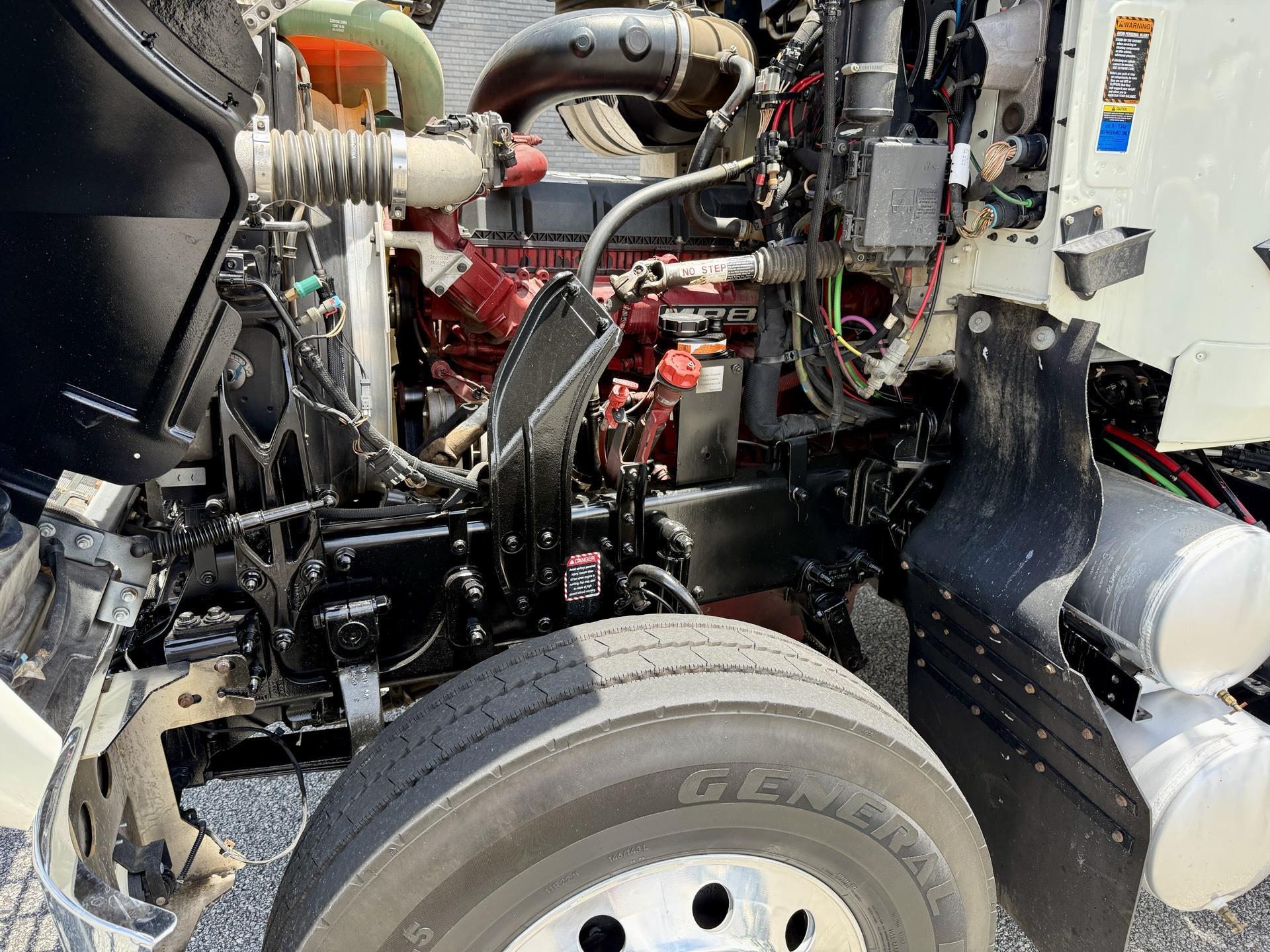 2020 Mack Pinnacle in Duluth, GA — photo 8