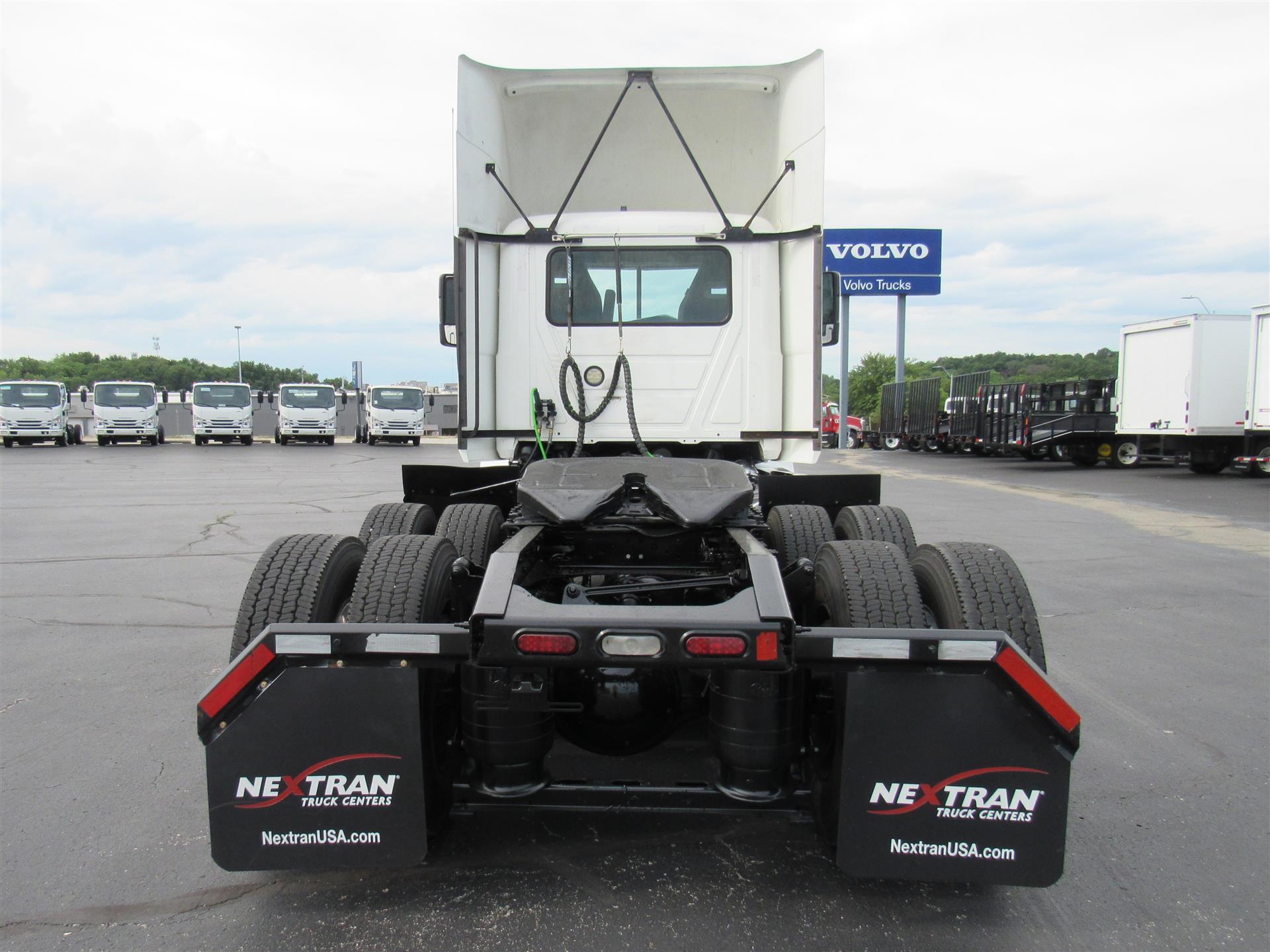 2020 Mack Anthem in Kansas City, MO — photo 5