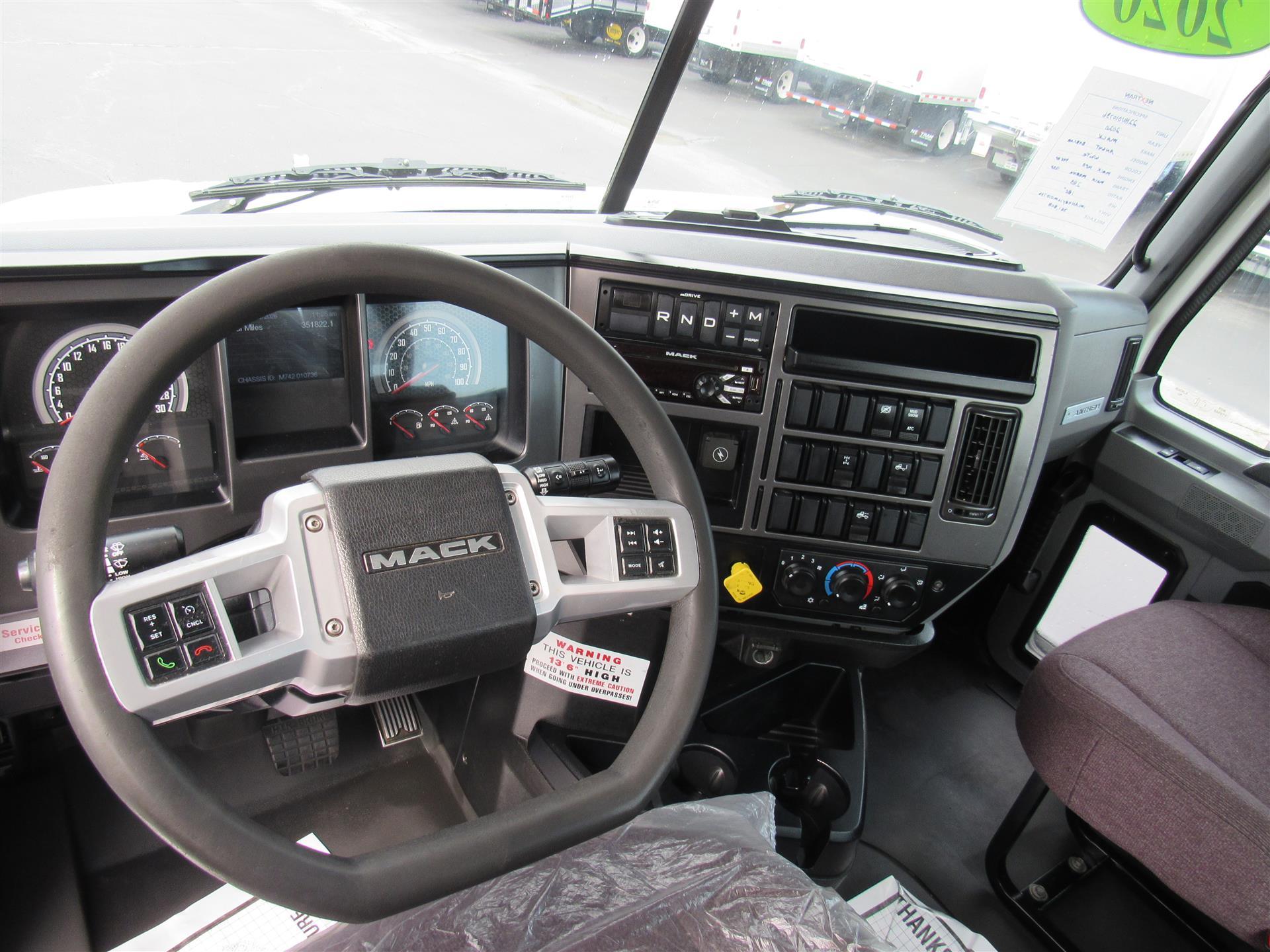 2020 Mack Anthem in Kansas City, MO — photo 12