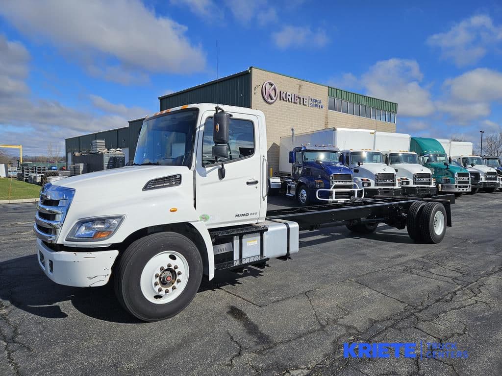 2019 Hino 338