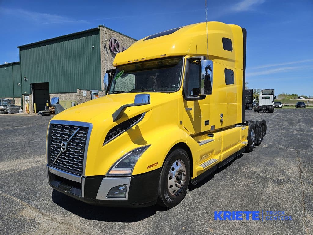 2022 Volvo VNL 760