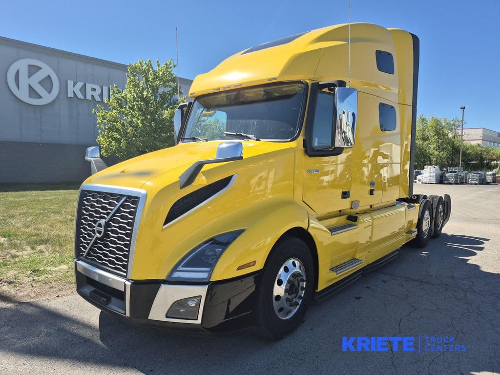 2023 Volvo VNL 760