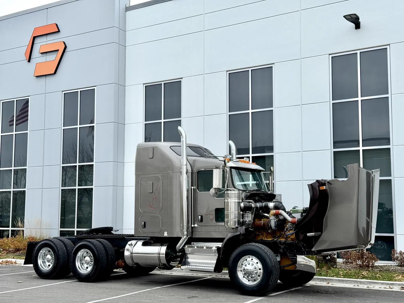 2017 Kenworth T800 in New Lenox, IL — photo 9