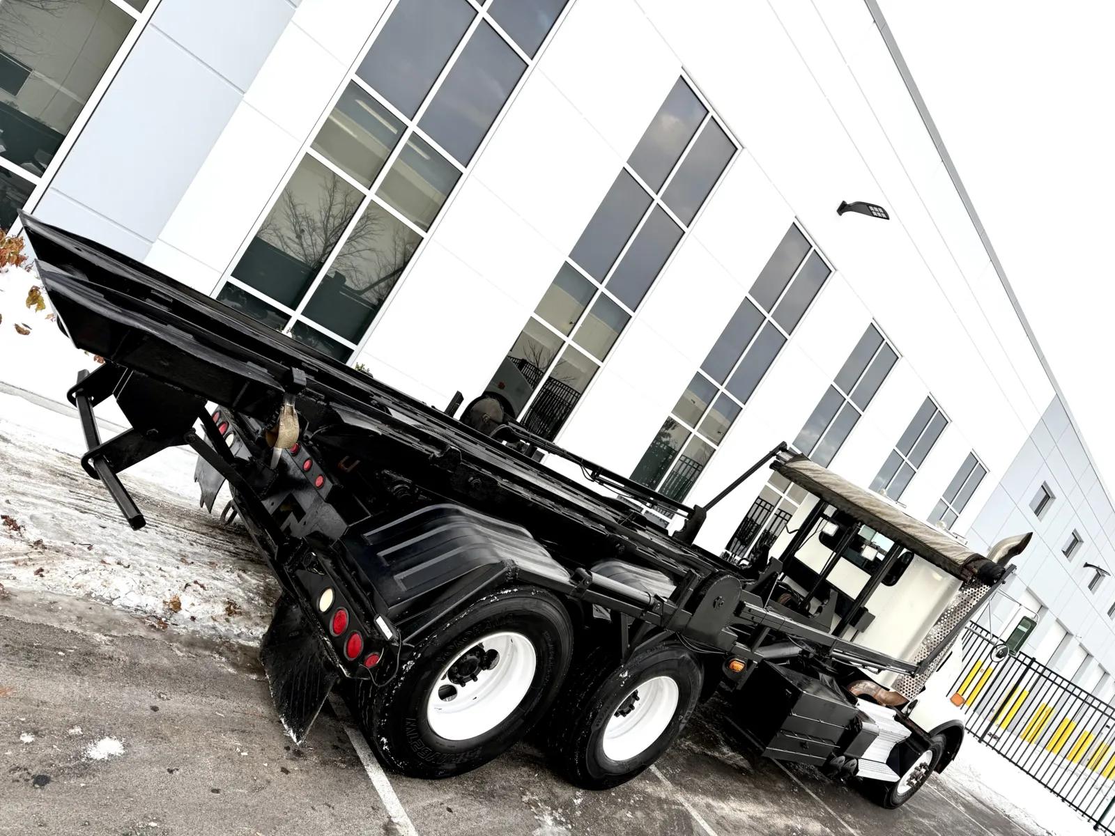 2008 Kenworth T800 in New Lenox, IL — photo 11